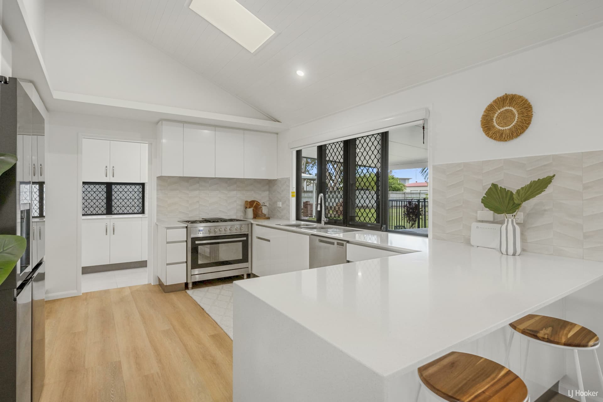 30 Golf Links Drive, Kirwan, Kirwan - Thumbnail 4