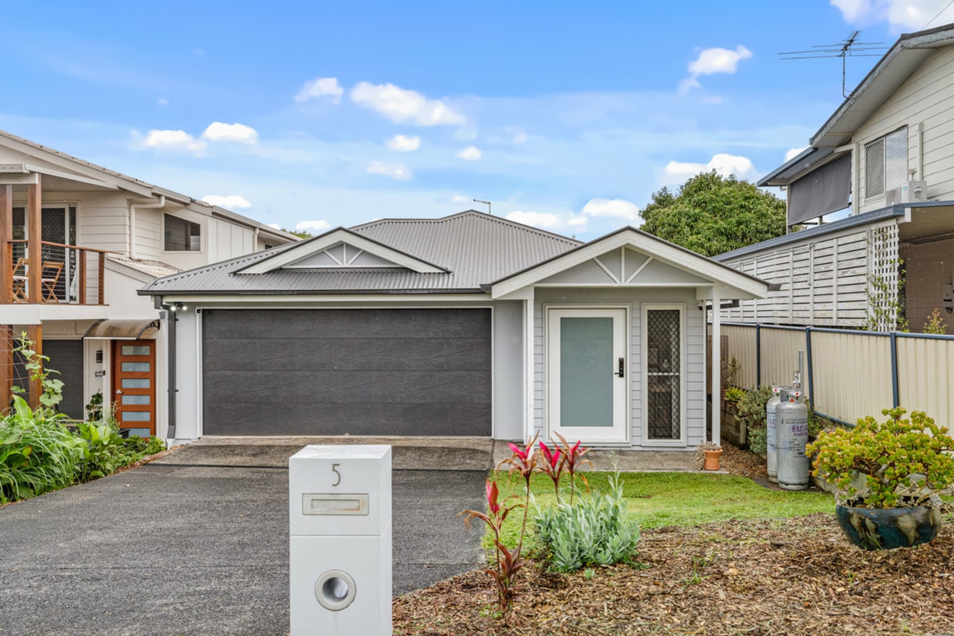 5 Parakeet Street, Birkdale, Birkdale - Image 1