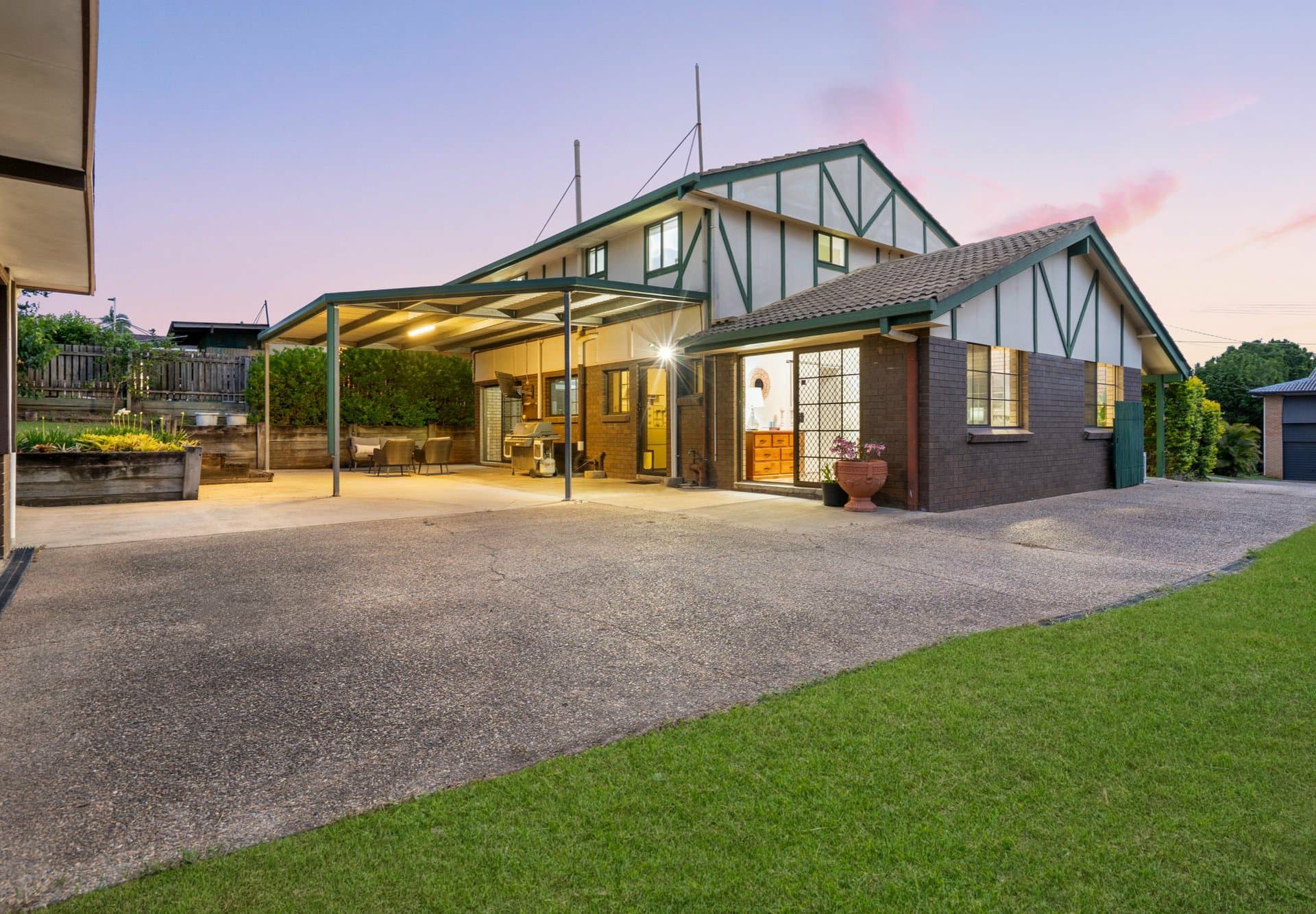 17 Westgate Avenue, Springwood, Springwood - Thumbnail 4