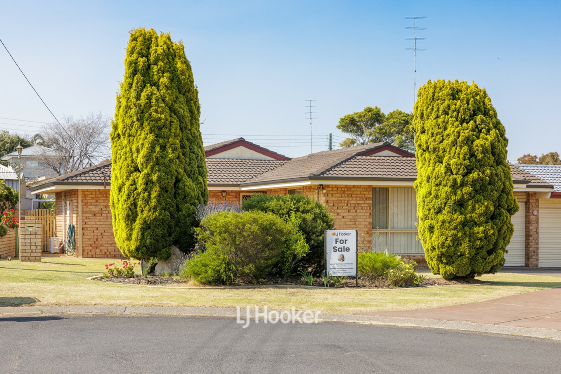 1A Menzies Place, Usher, Usher - Thumbnail 3