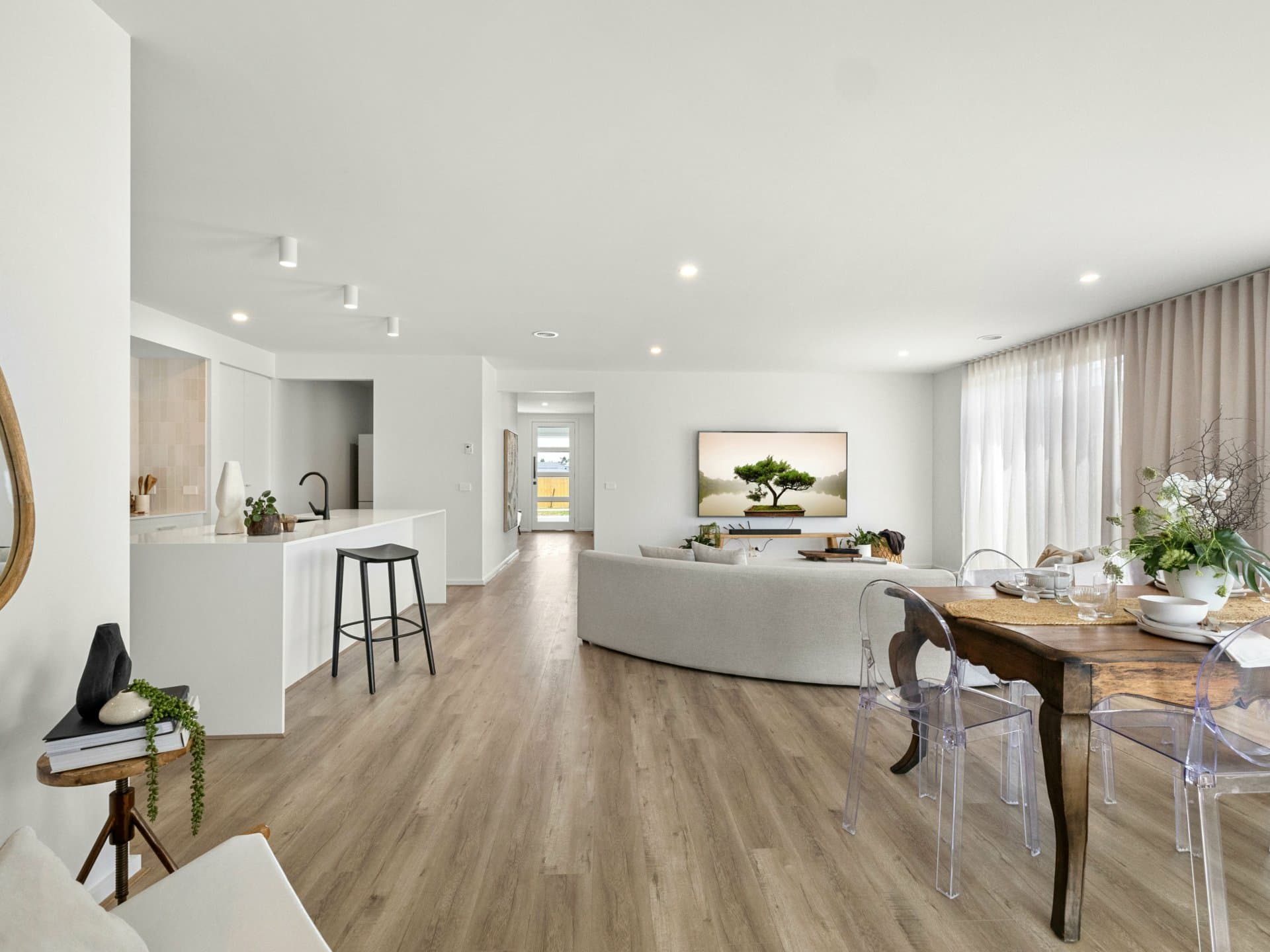 6 Rainbow Road, Bairnsdale, Bairnsdale - Thumbnail 2