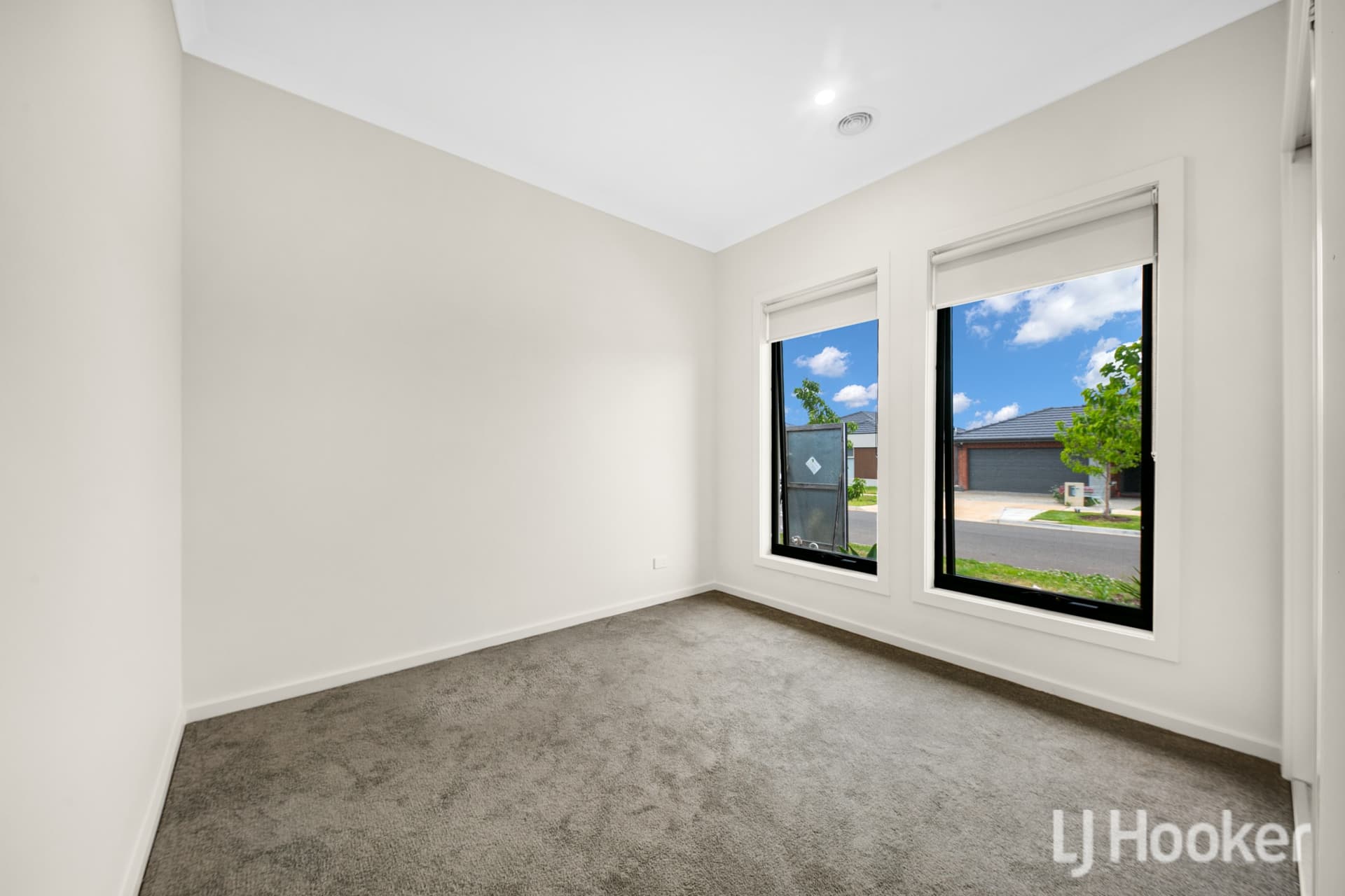 10 Athena Road, Weir Views, Weir Views - Thumbnail 2