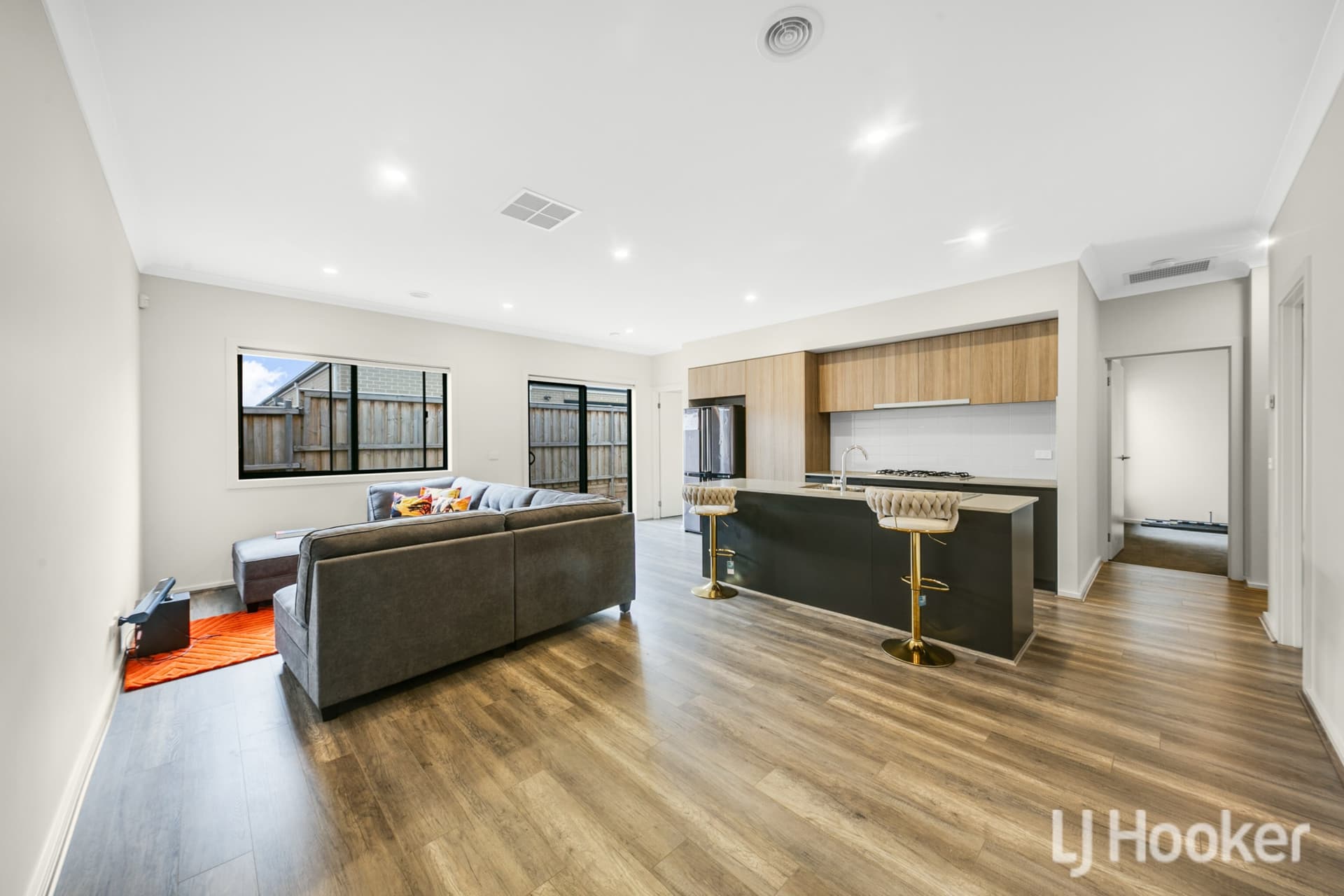 10 Athena Road, Weir Views, Weir Views - Thumbnail 5