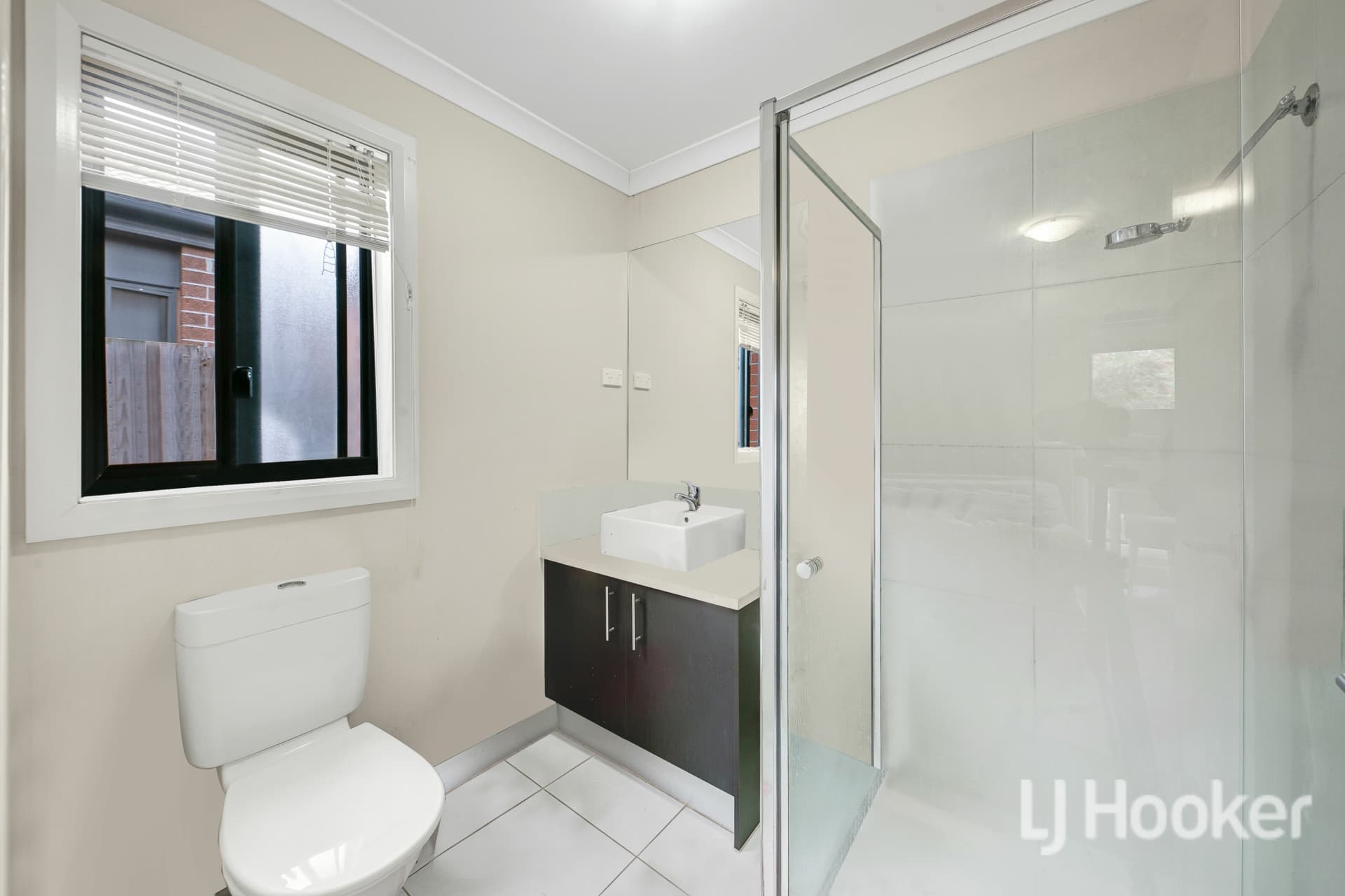 52 Norwood Avenue, Weir Views, Weir Views - Thumbnail 3