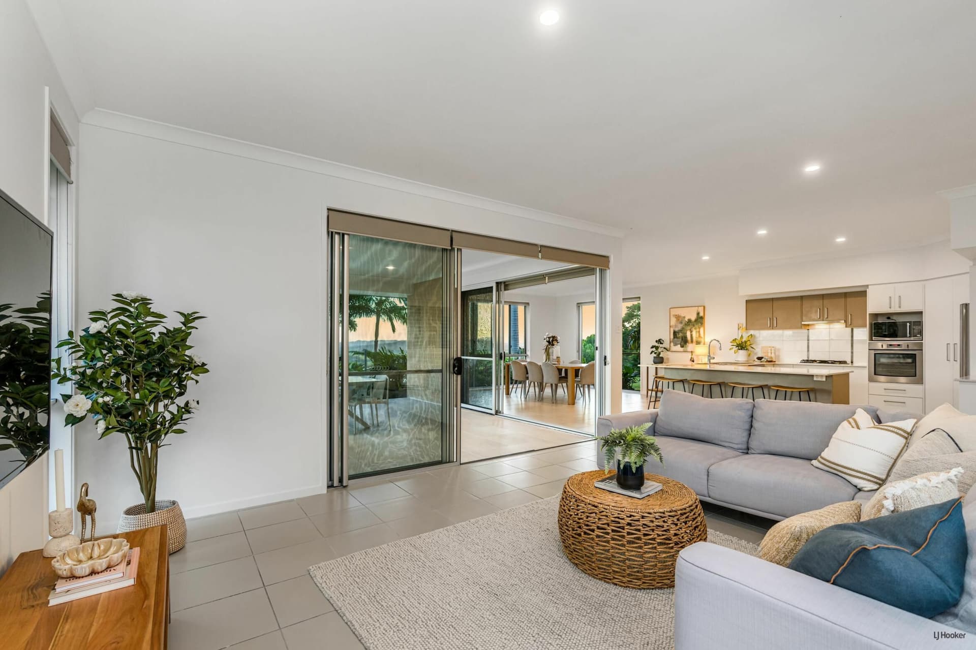31 Sunnycrest Drive, Terranora, Terranora - Thumbnail 2