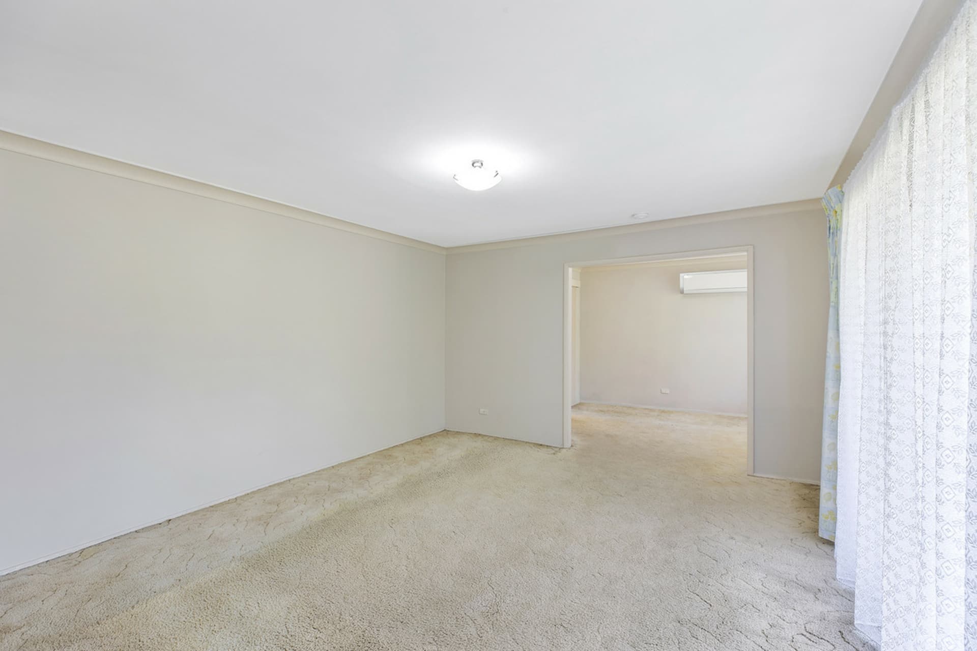 195 Wyong Road, Killarney Vale, Killarney Vale - Thumbnail 2