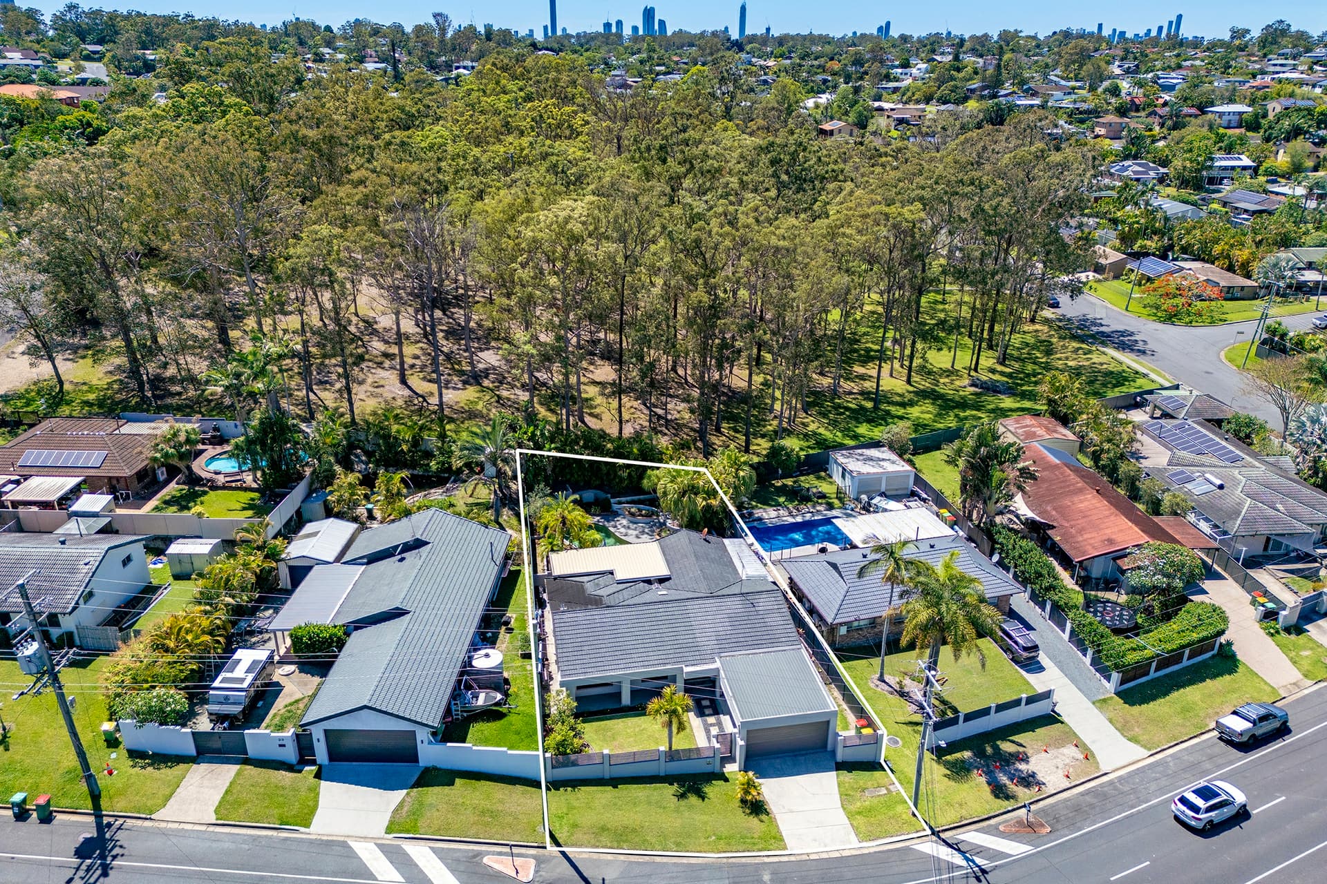21 Freda Street, Ashmore, Ashmore - Thumbnail 3