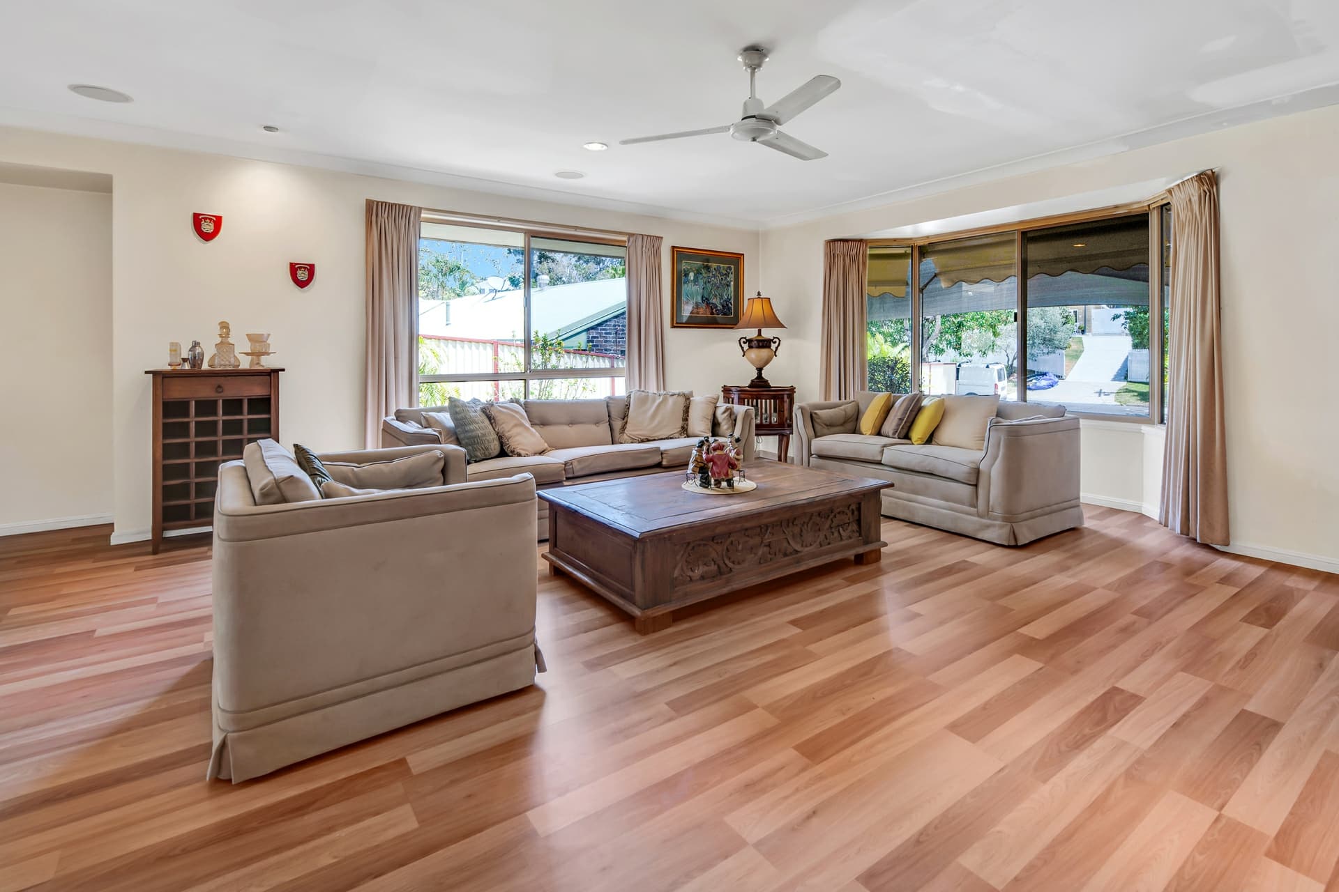 7 Sun Valley Drive, Ashmore, Ashmore - Thumbnail 3