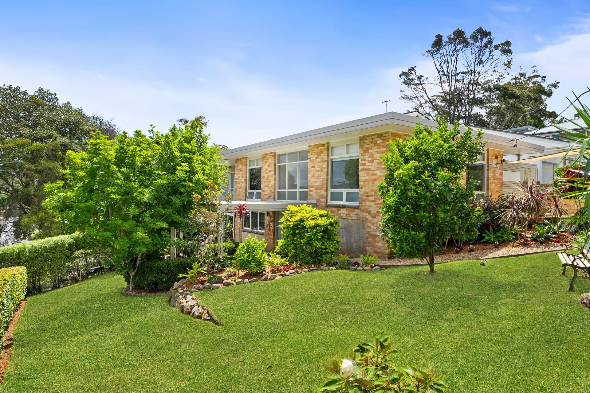 27 Seaview Avenue, Wamberal, Wamberal - Image 1