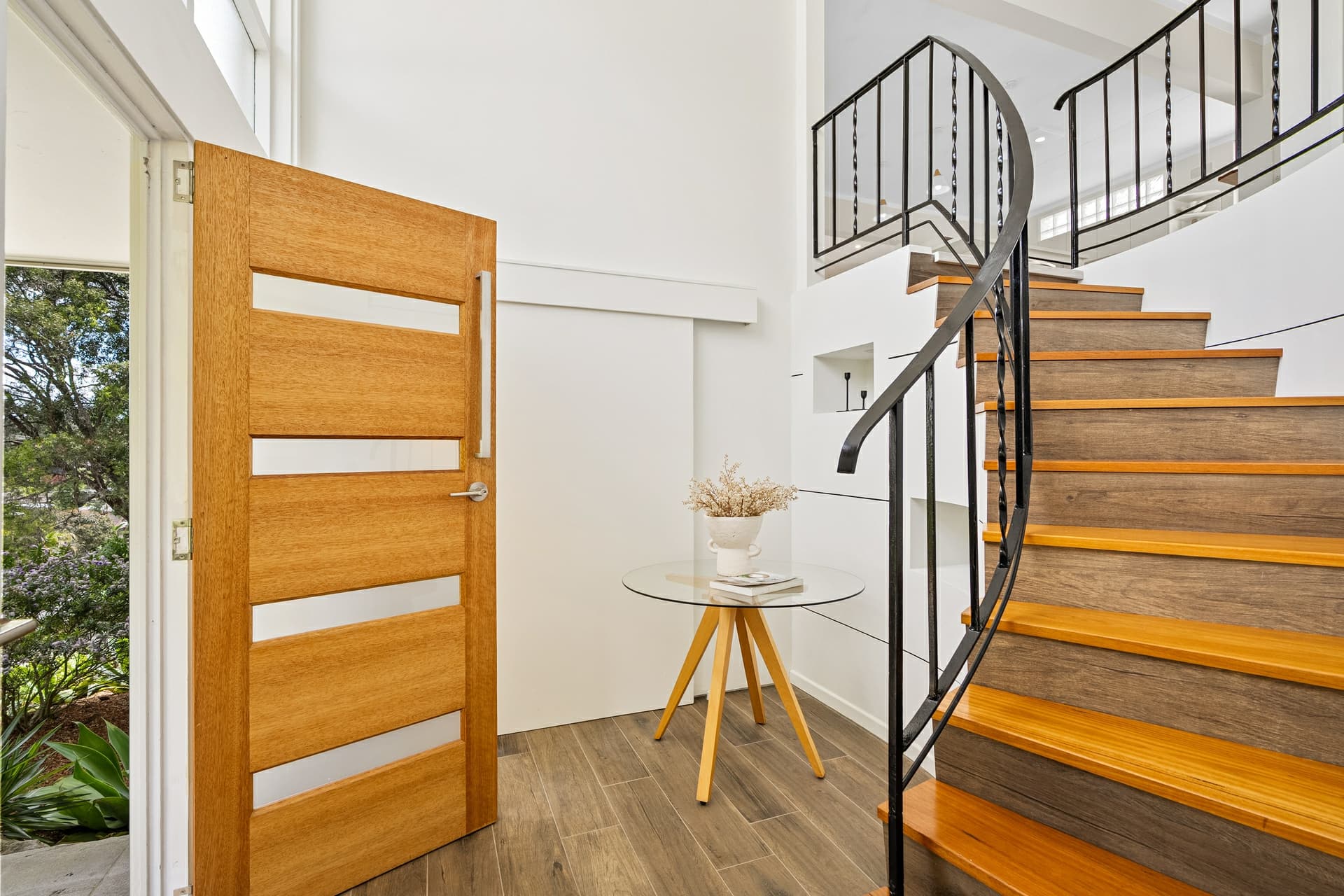 27 Seaview Avenue, Wamberal, Wamberal - Thumbnail 2