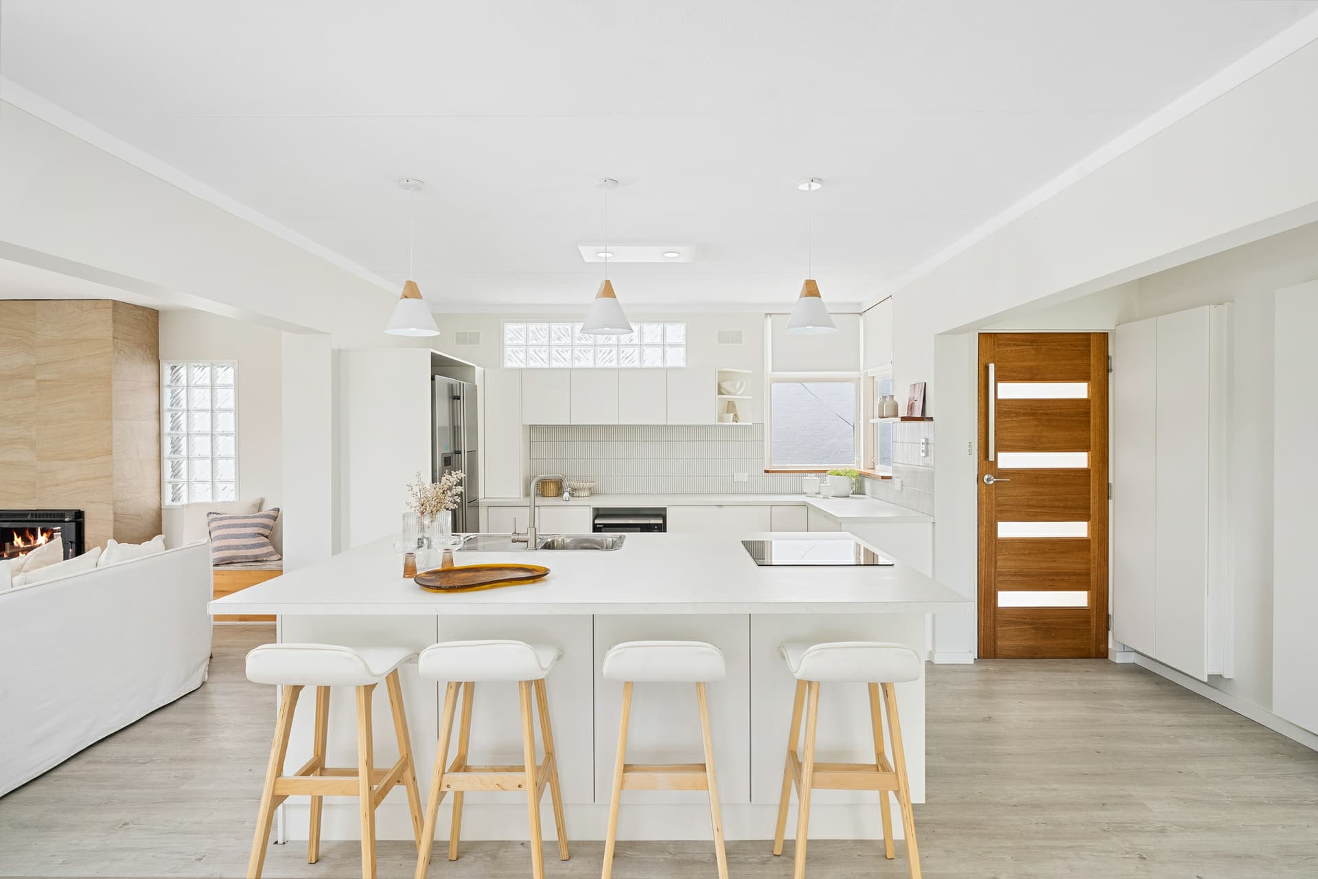 27 Seaview Avenue, Wamberal, Wamberal - Thumbnail 3