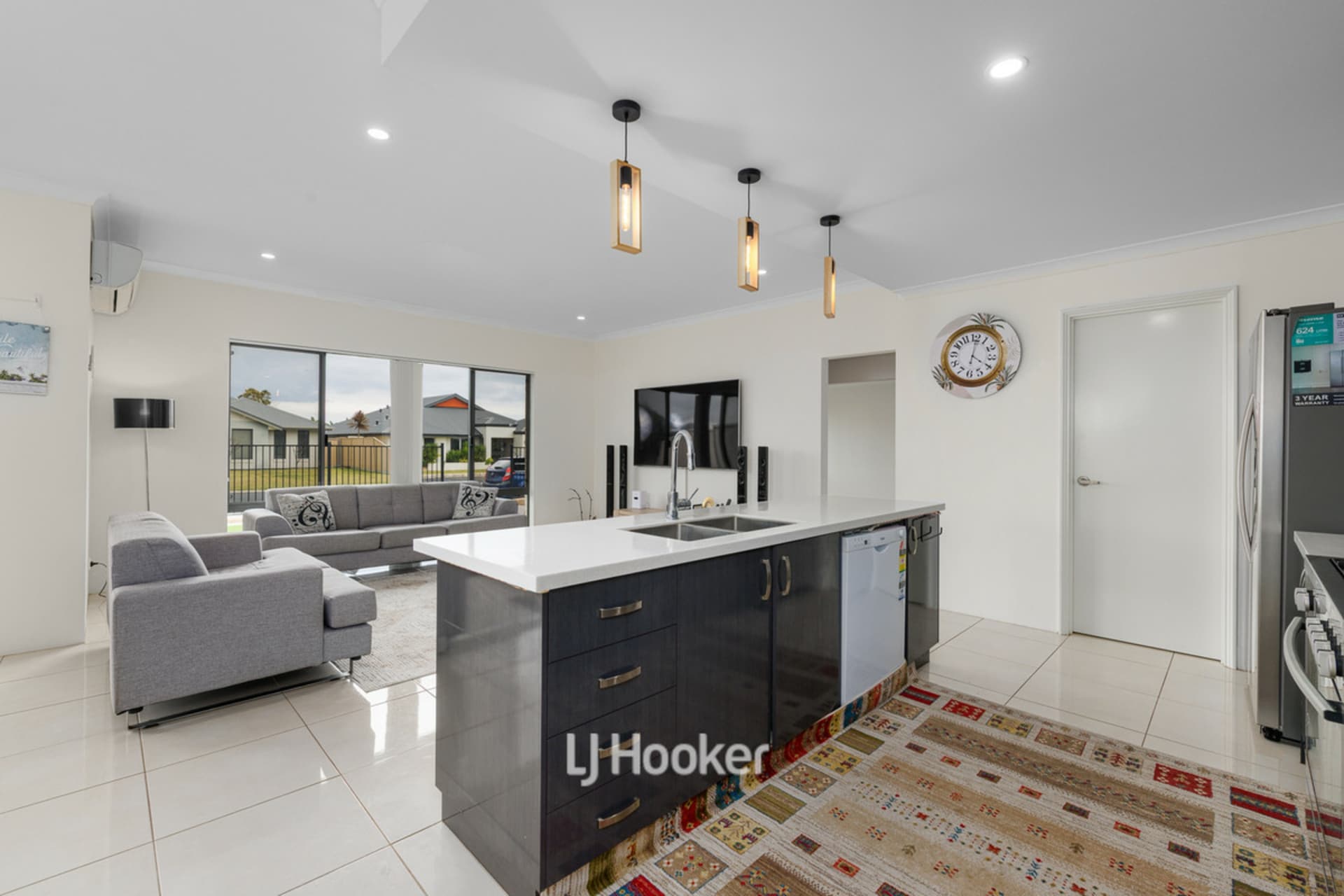 157 Braidwood Drive, Australind, Australind - Thumbnail 2