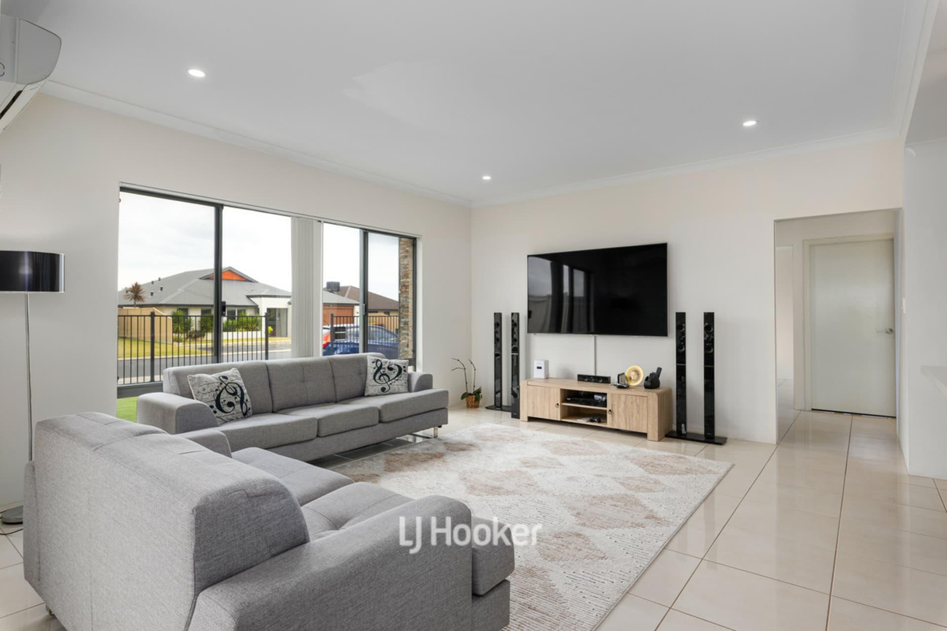 157 Braidwood Drive, Australind, Australind - Thumbnail 4