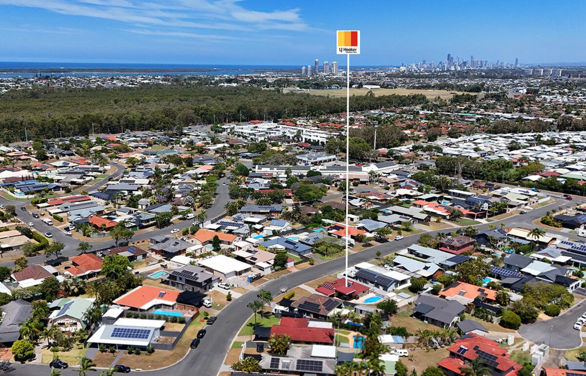 18 Burrendong Road, Coombabah, Coombabah - Image 1