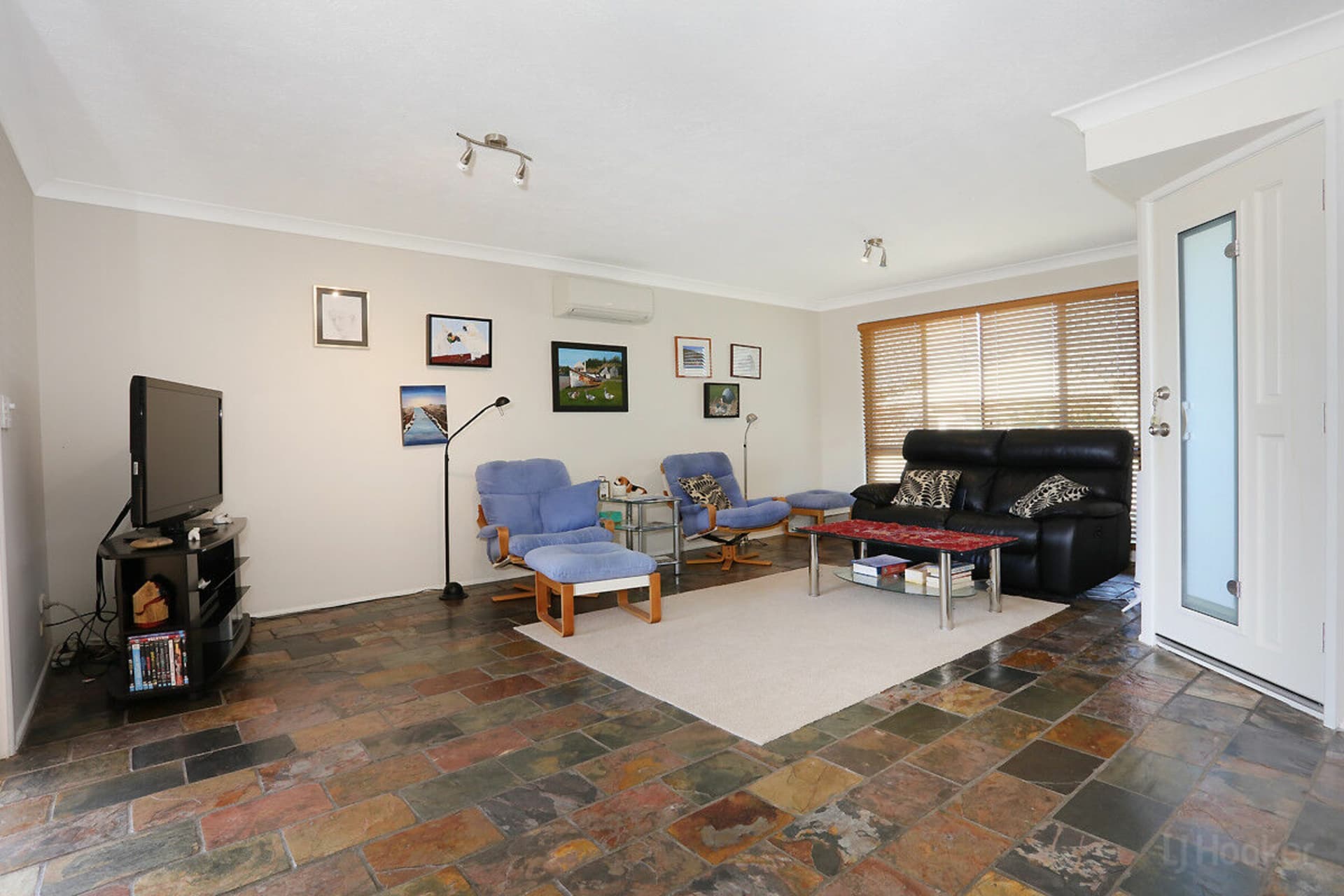 18 Burrendong Road, Coombabah, Coombabah - Thumbnail 8
