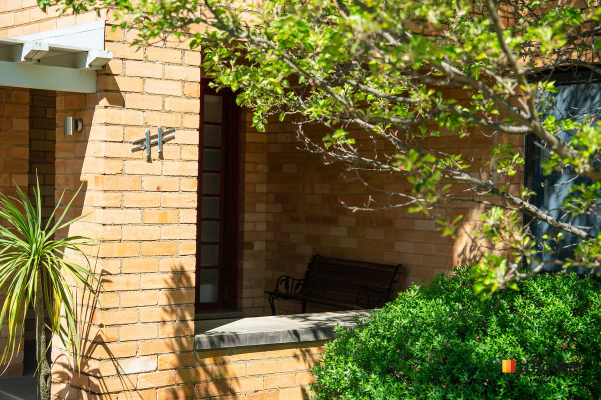 11 Bass Gardens, Griffith, Griffith - Thumbnail 3