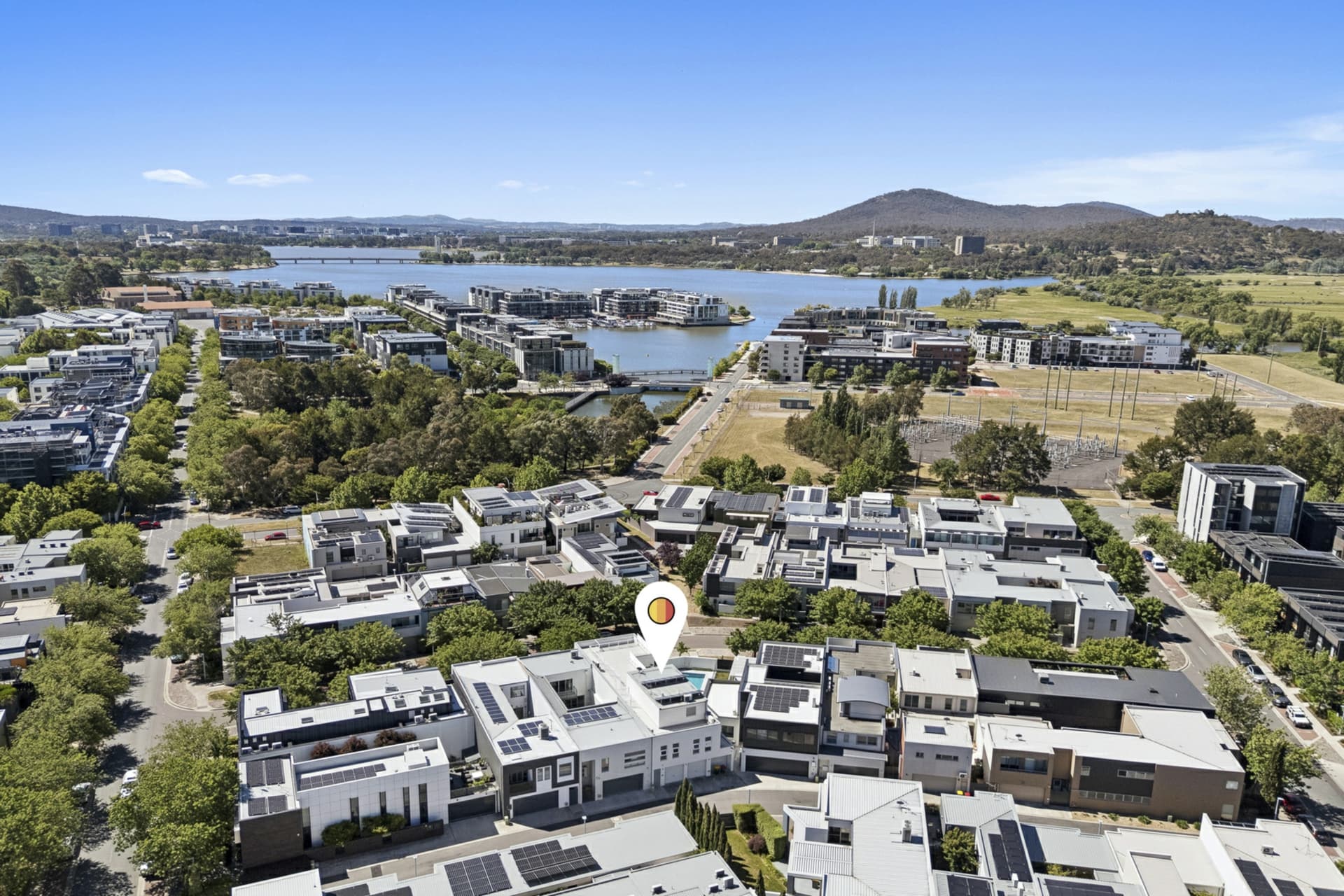 8 Waygoose Street, Kingston, Kingston - Thumbnail 2