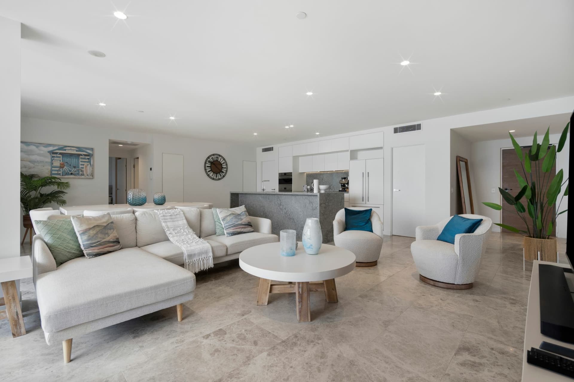 1502/10-12 First Avenue, Broadbeach, Broadbeach - Thumbnail 2