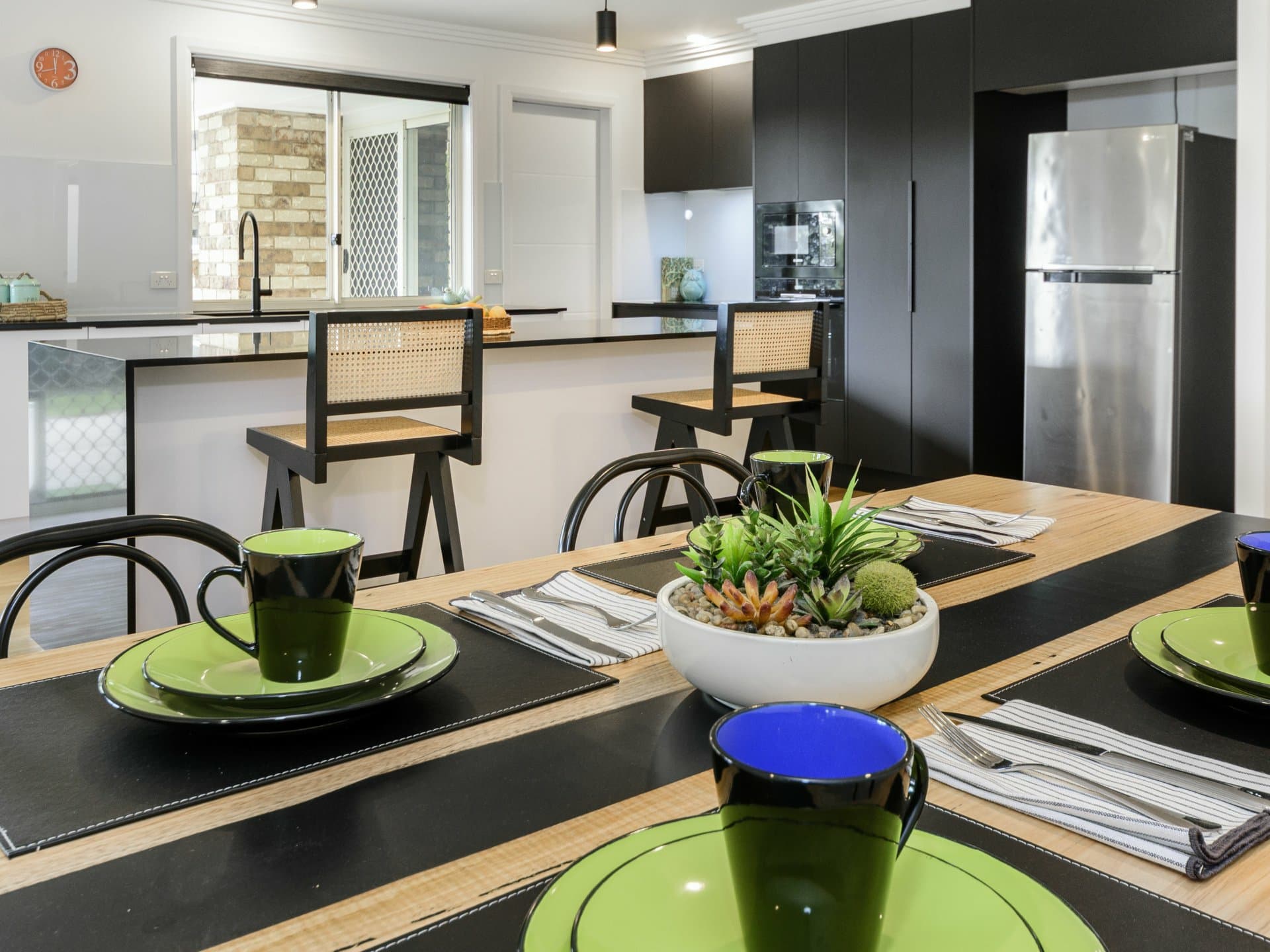 14 Ardel Place, Sandstone Point, Sandstone Point - Thumbnail 2