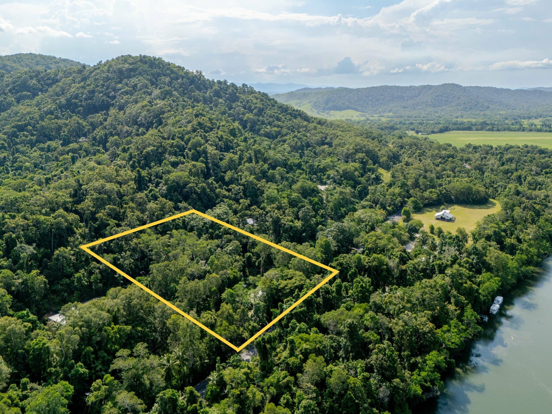 2905 Mossman Daintree Road, Lower Daintree, Lower Daintree - Thumbnail 7
