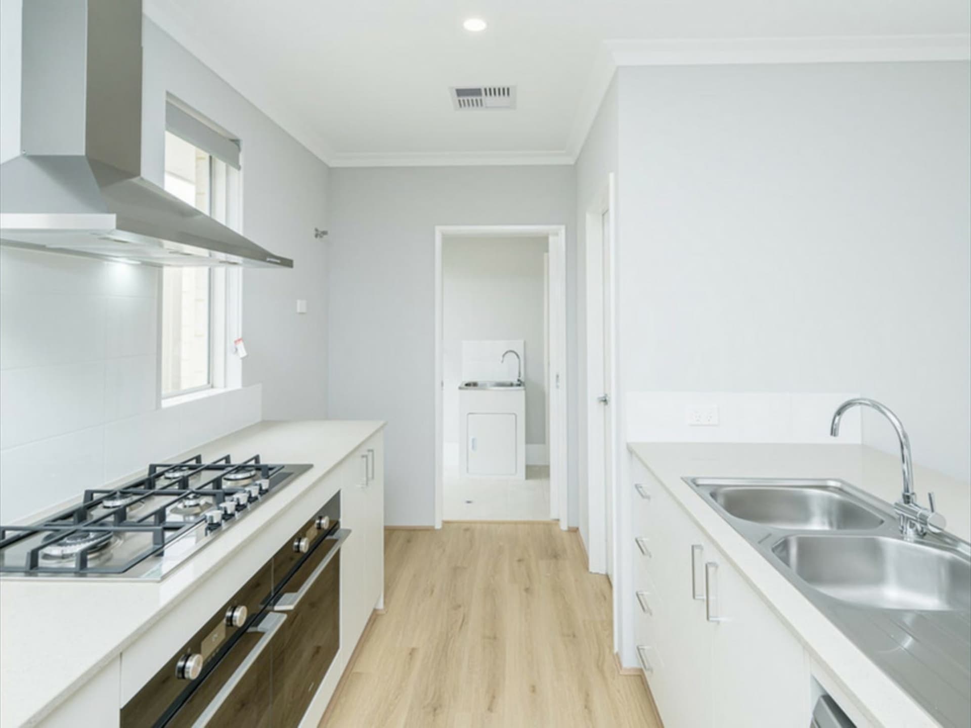 16 Holiday Way, Yanchep, Yanchep - Thumbnail 6