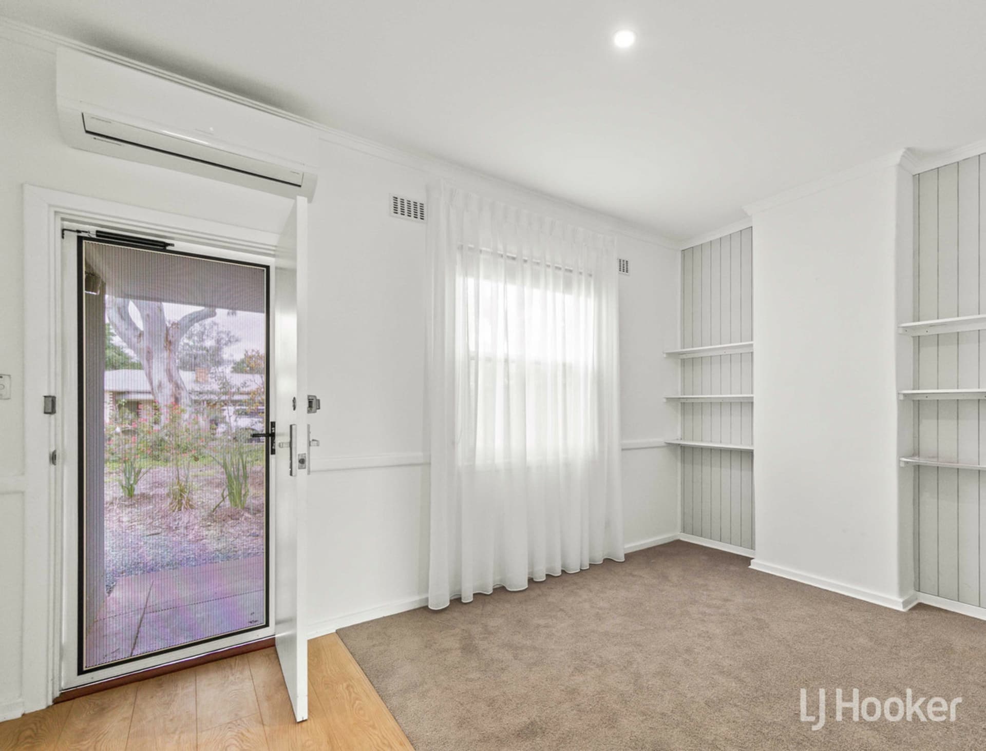13 Burdell Street, Elizabeth Downs, Elizabeth Downs - Thumbnail 3