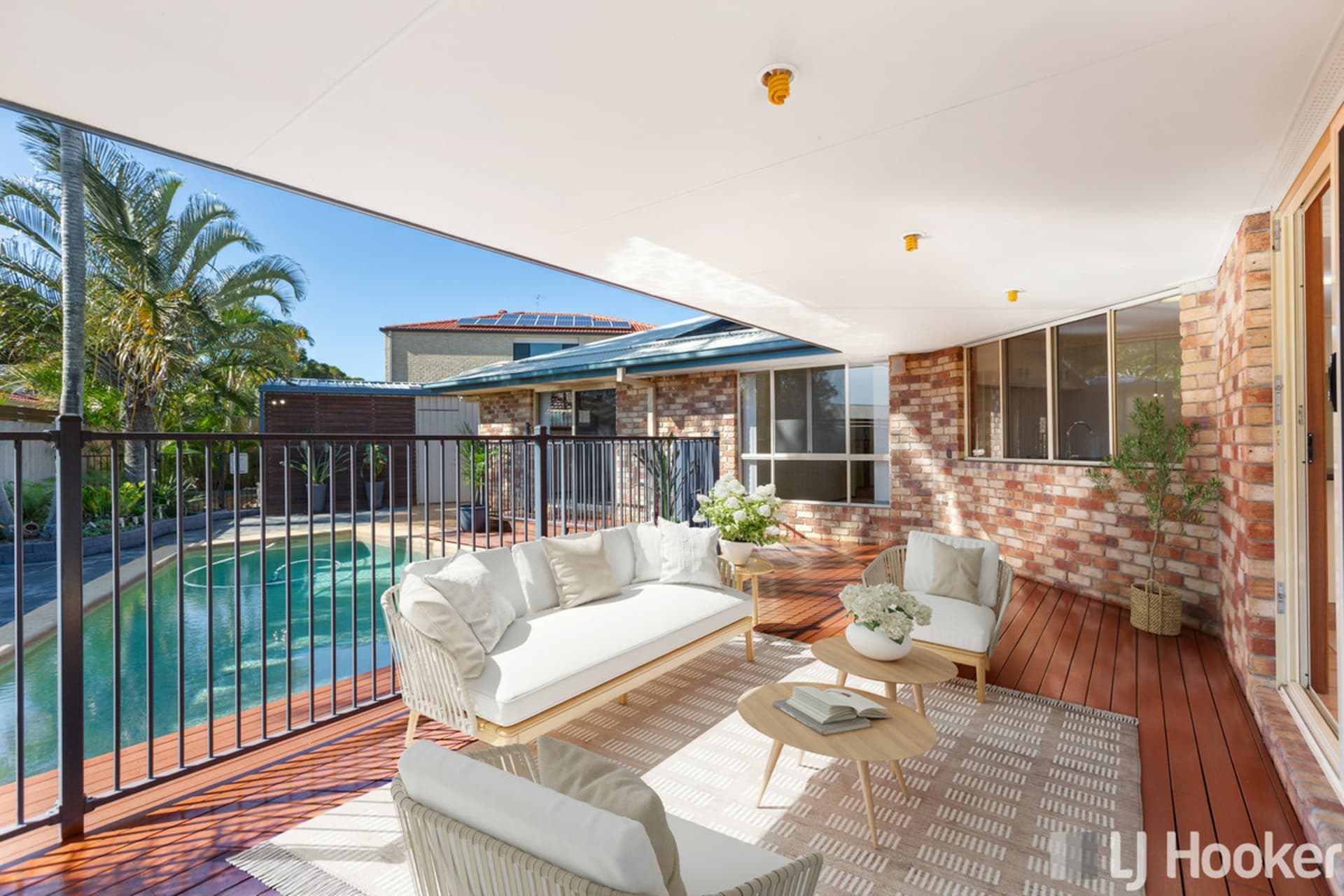 12 Lomond Place, Victoria Point, Victoria Point - Thumbnail 3