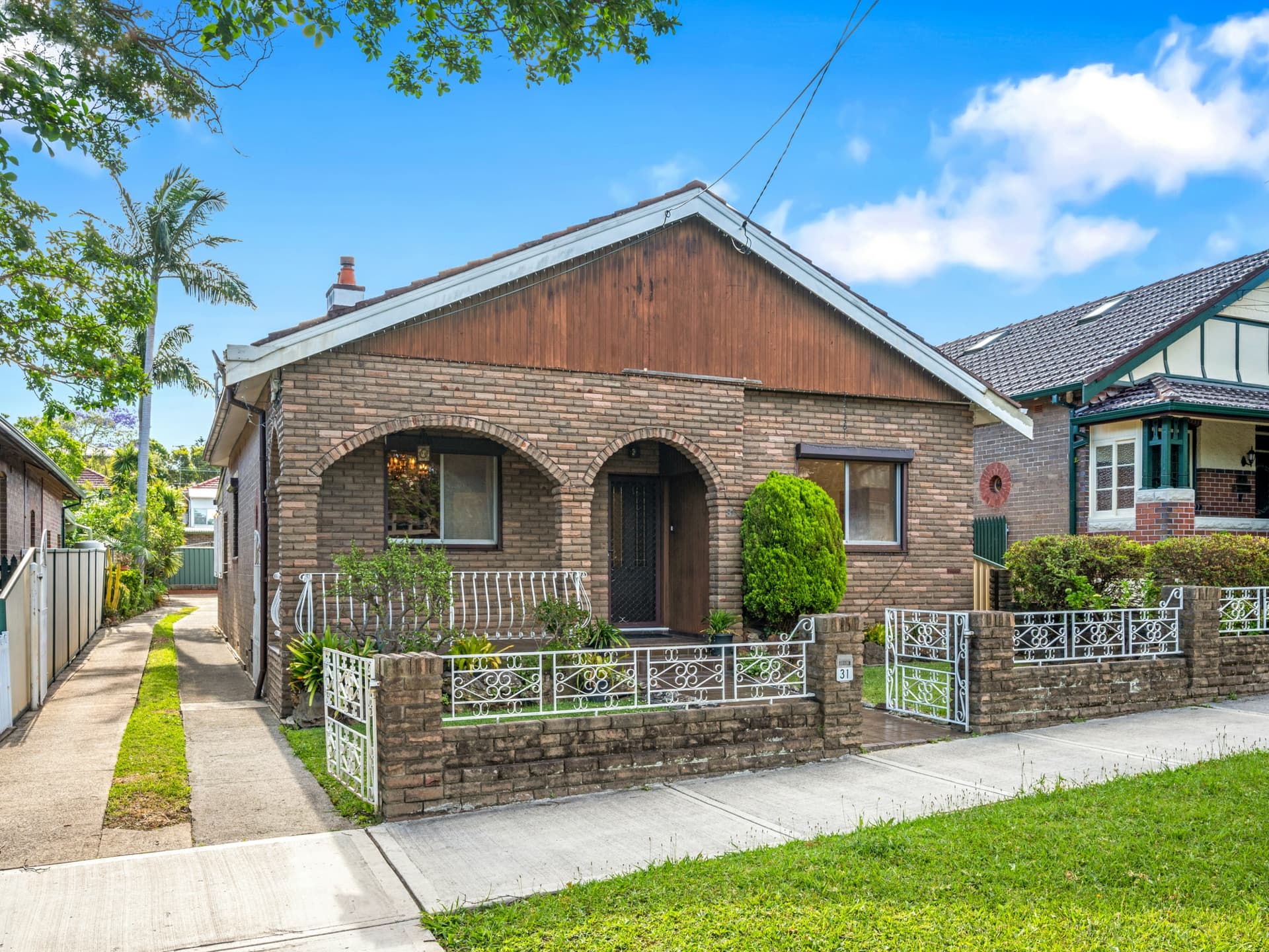 31 Service Avenue, Ashfield, Ashfield - Thumbnail 2