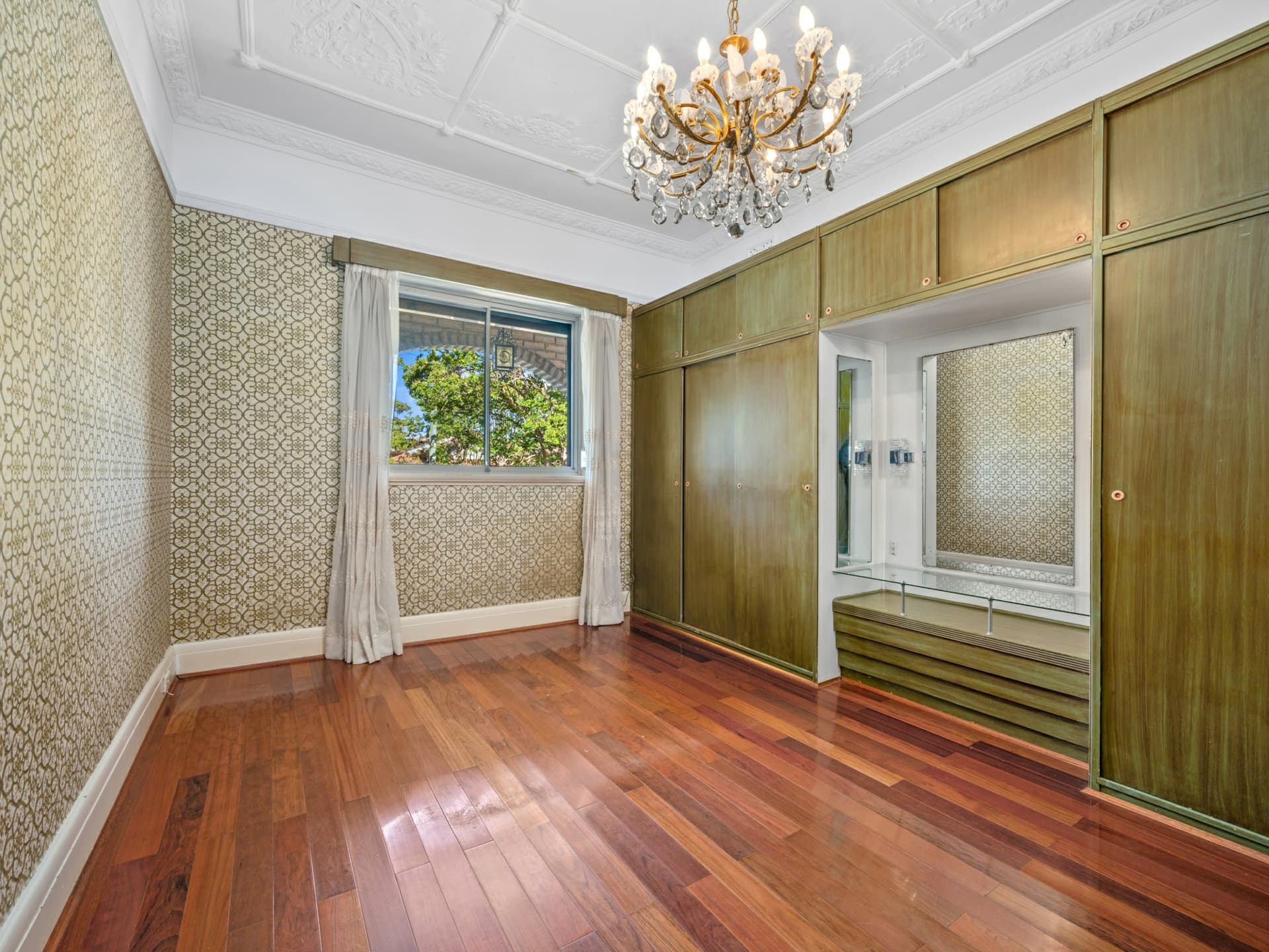 31 Service Avenue, Ashfield, Ashfield - Thumbnail 7