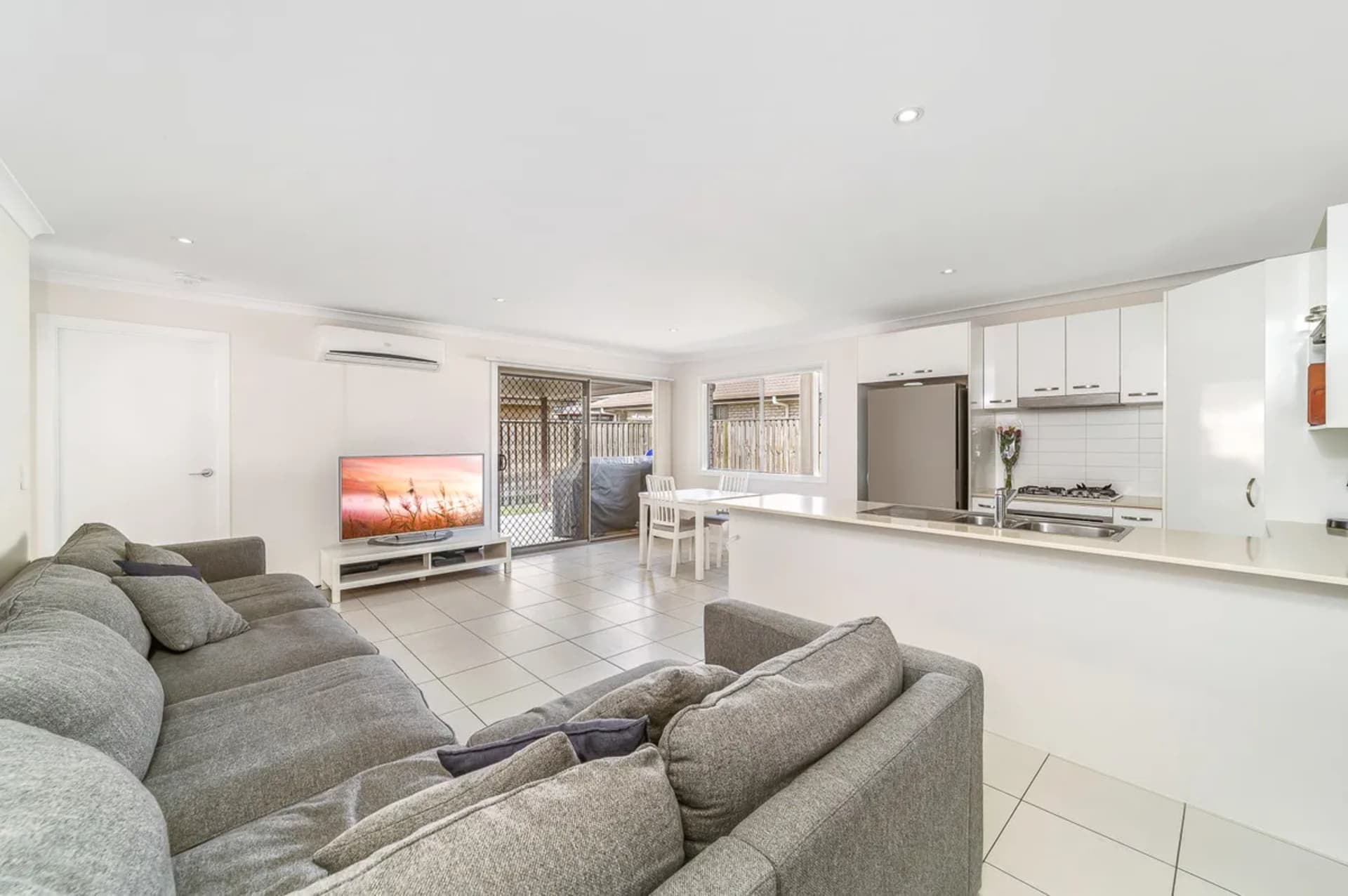 10 Rothbury Terrace, Pimpama, Pimpama - Thumbnail 3