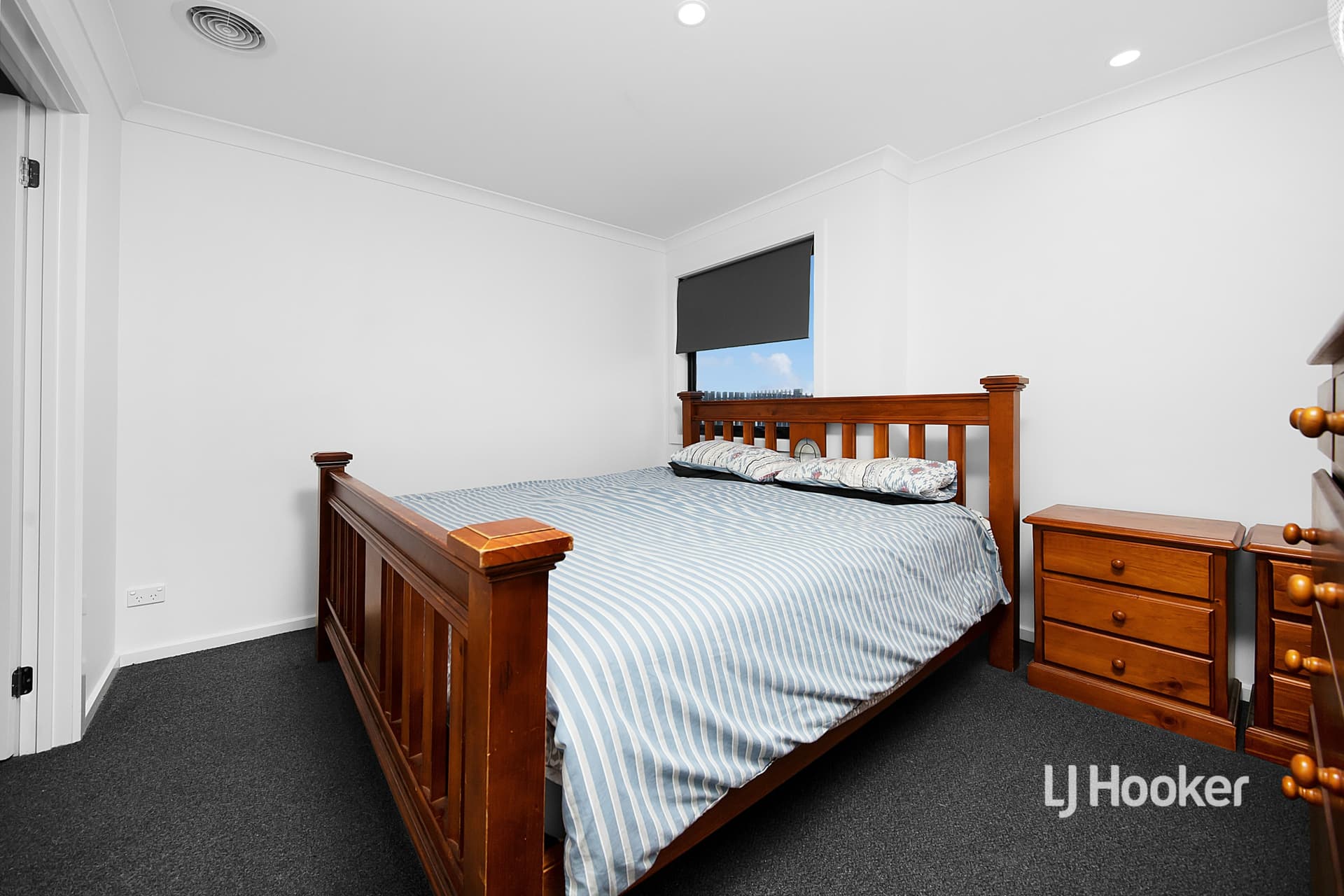 1017 Edgars Road, Wollert, Wollert - Thumbnail 2