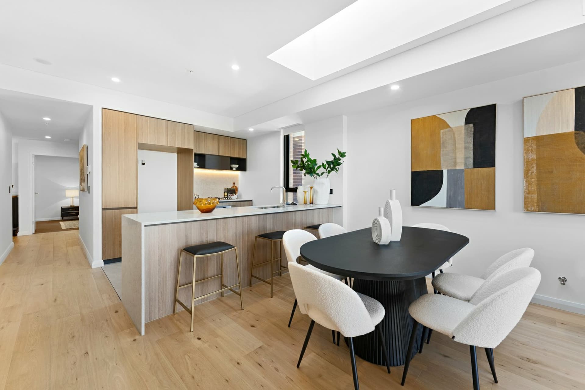 Apartment 707/5 Regent Street, Petersham, Petersham - Thumbnail 2