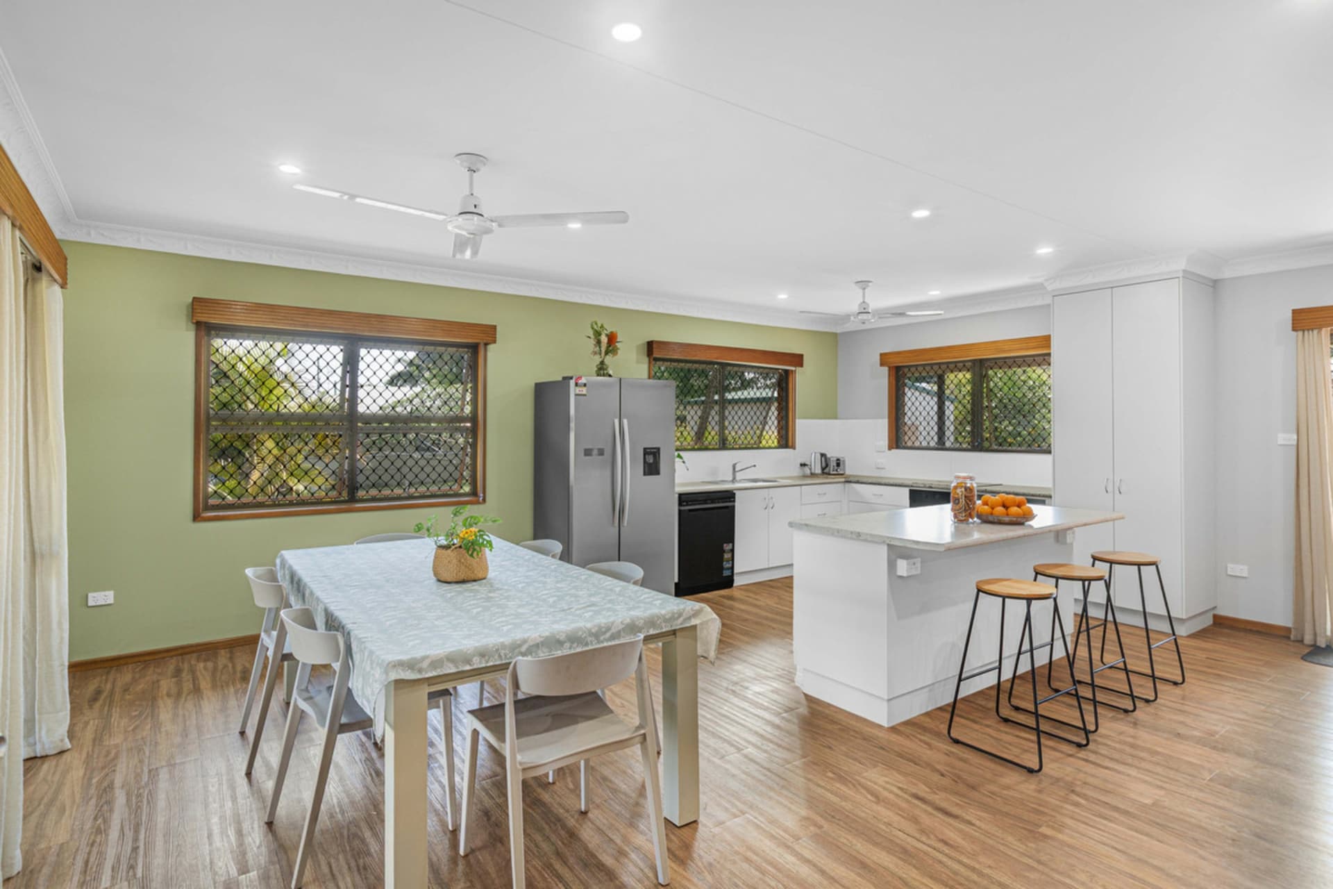 10 Mcconnell Street, Atherton, Atherton - Thumbnail 2