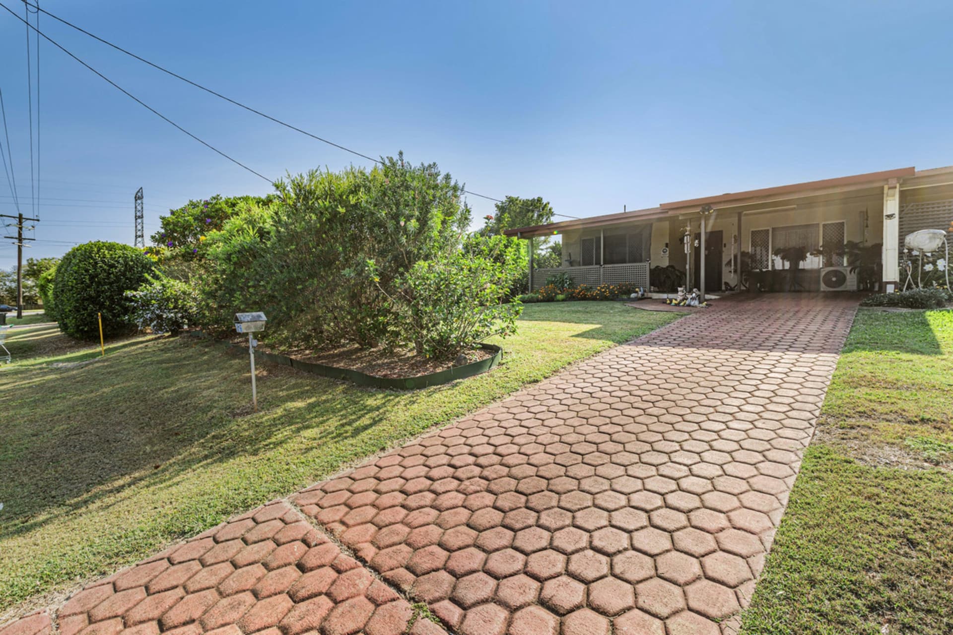 1/6 Parkview Street, Atherton, Atherton - Image 1