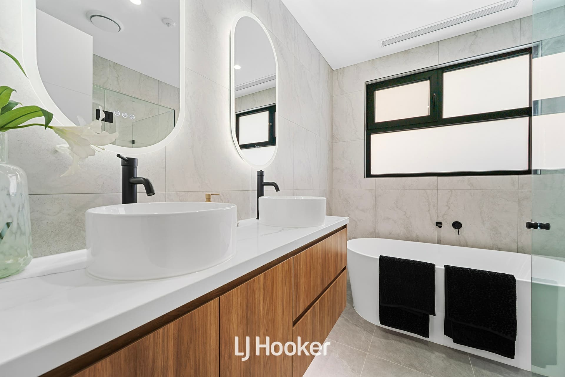 32 Sheringham Drive, Wheelers Hill, Wheelers Hill - Thumbnail 5