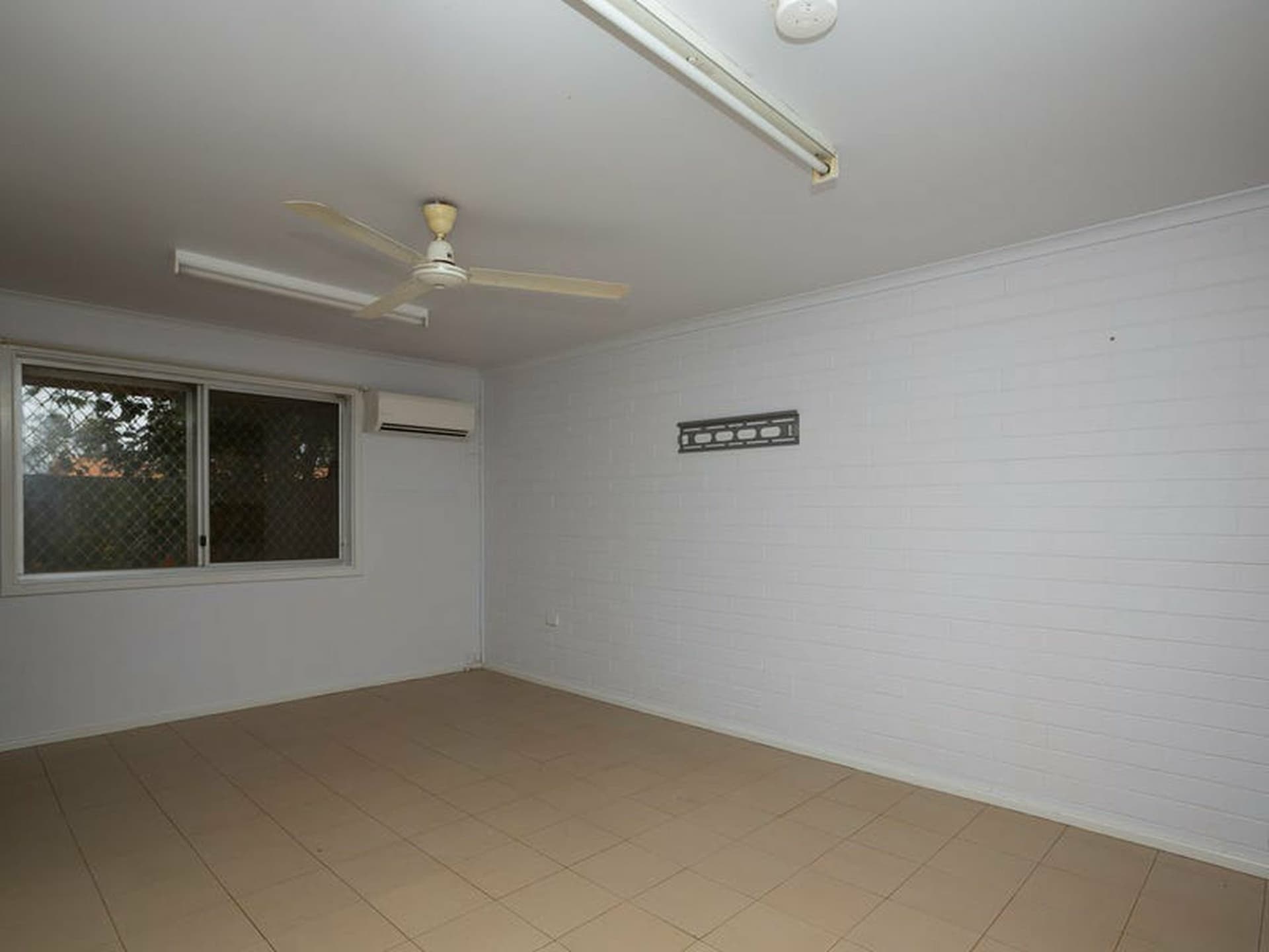 19B Boogalla Crescent, South Hedland, South Hedland - Thumbnail 6