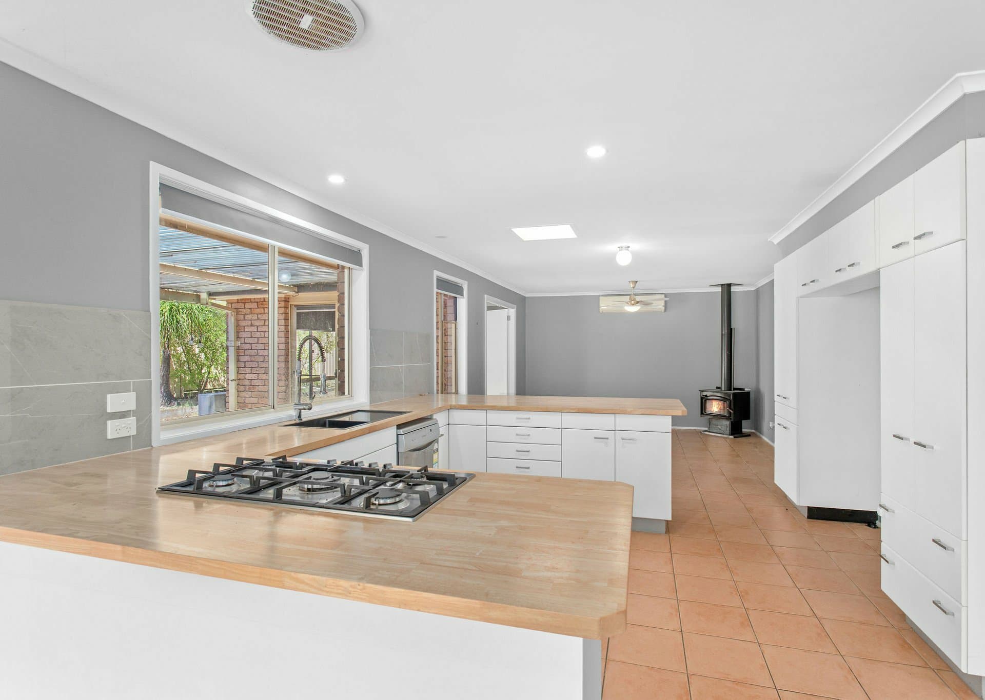 21 Central Lansdowne Road, Lansdowne, Lansdowne - Thumbnail 6