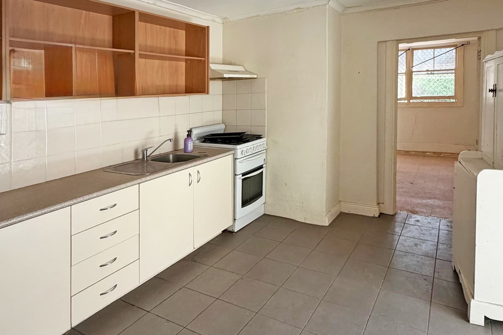 76 Piper Street,Bathurst, Bathurst - Thumbnail 6