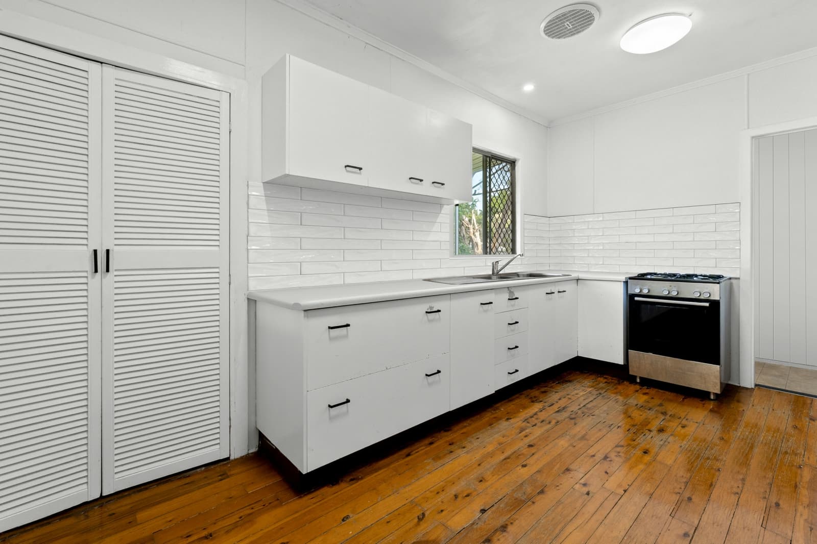 22 Boyd Street,Wilsonton, Wilsonton - Thumbnail 3