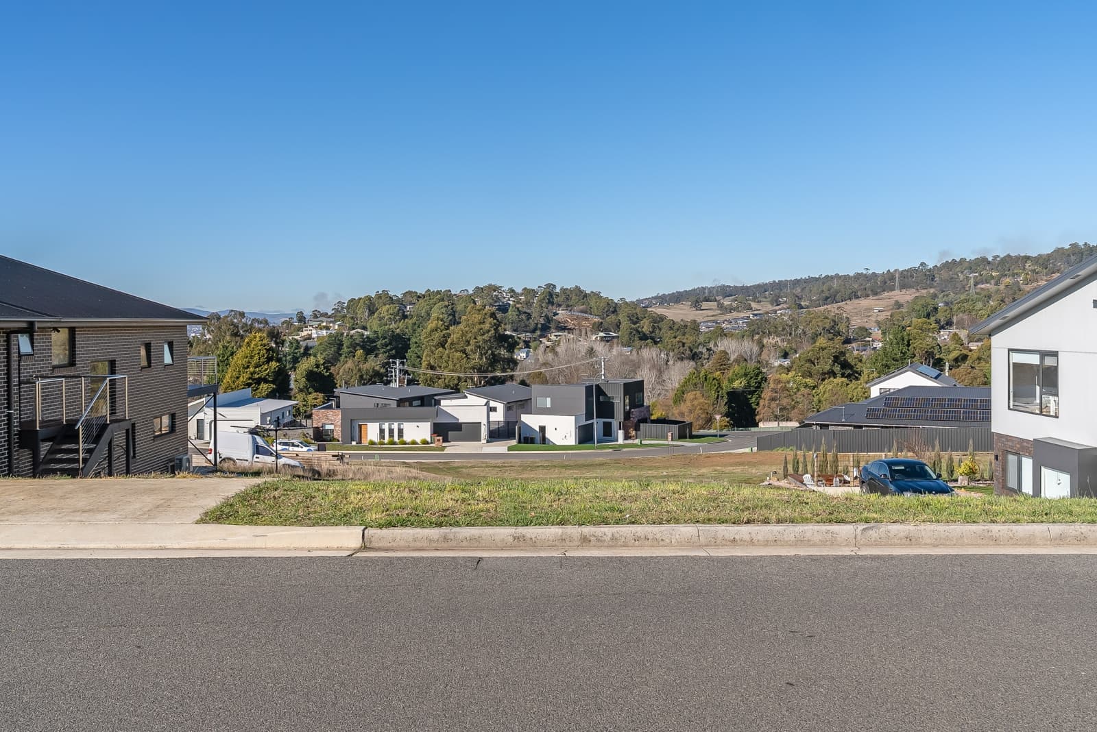 145 Cormiston Road,Riverside, Riverside - Thumbnail 2