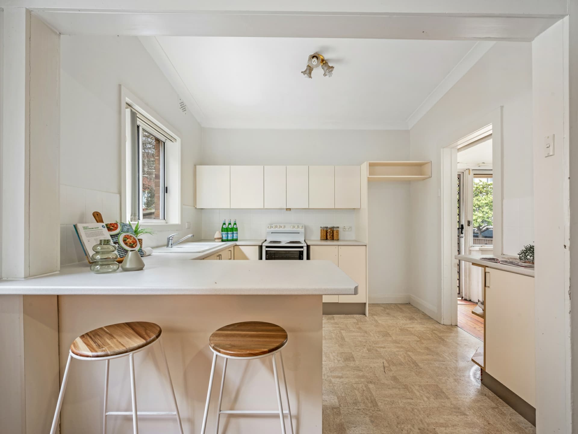 7A Brunswick Parade, Ashfield, Ashfield - Thumbnail 4