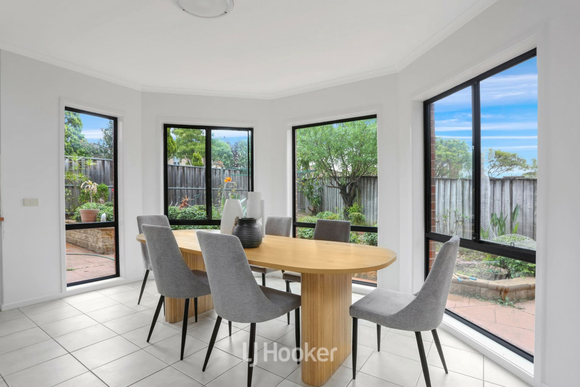 11 Ramillies Way, Beaumont Hills, Beaumont Hills - Thumbnail 5