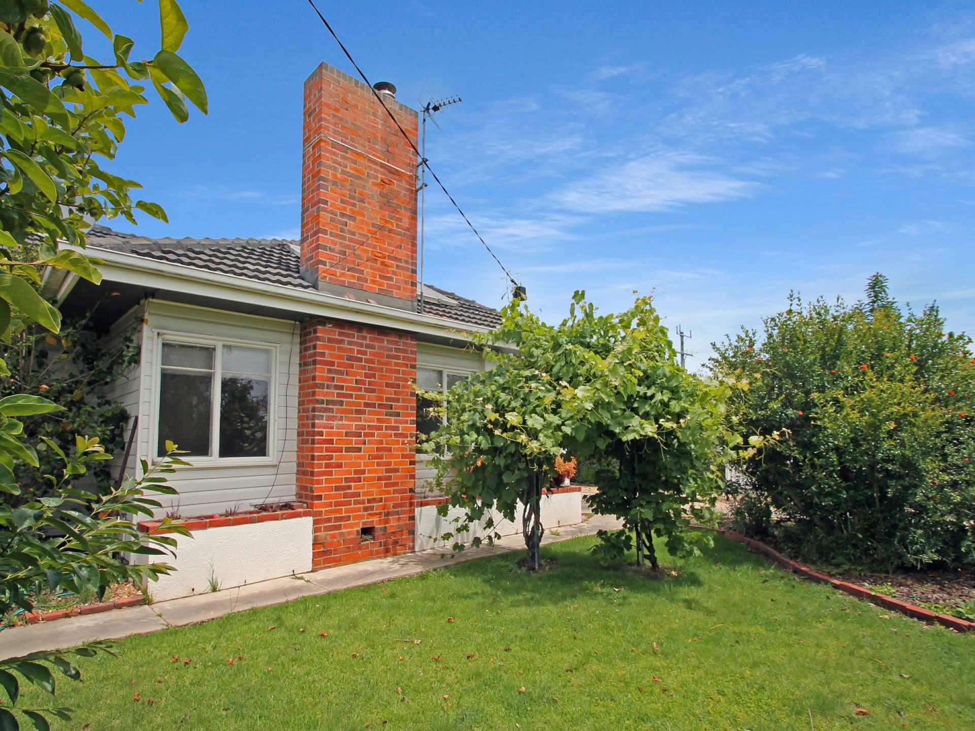 17 Ross Street, Bairnsdale, Bairnsdale - Thumbnail 2