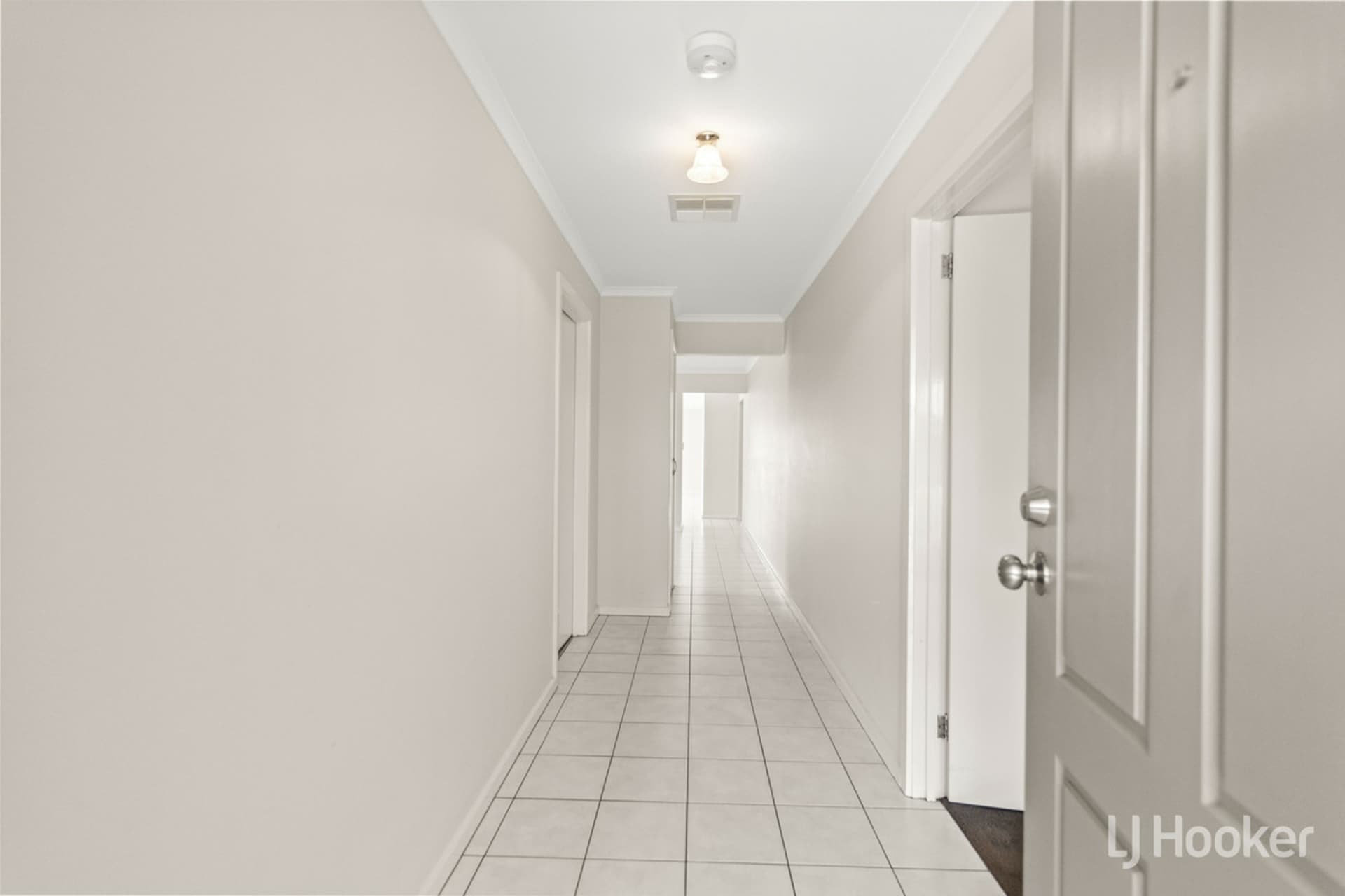 60 Douglas Drive, Munno Para, Munno Para - Thumbnail 4