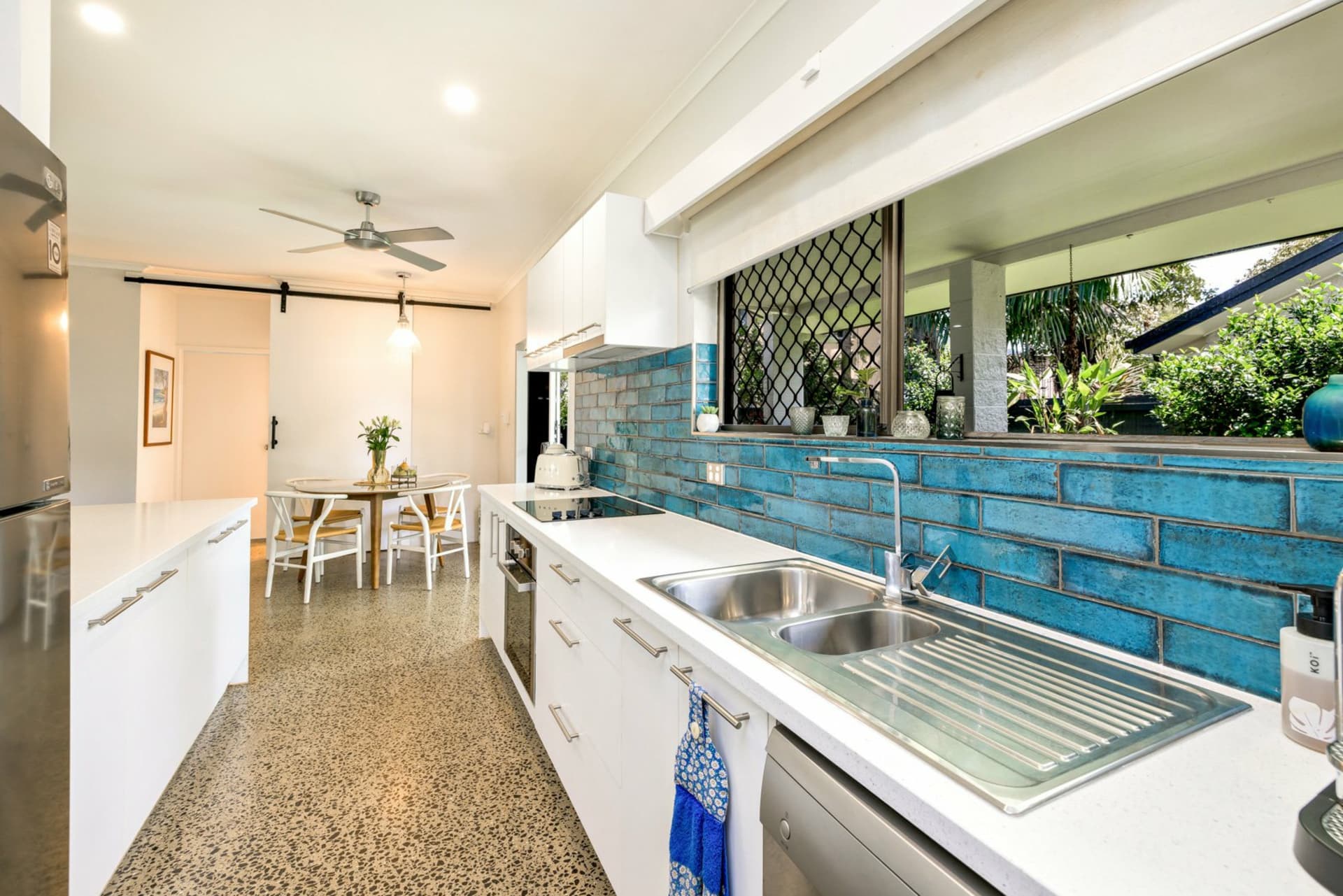 8/46-50 Beatrice Street, Mooroobool, Mooroobool - Thumbnail 4