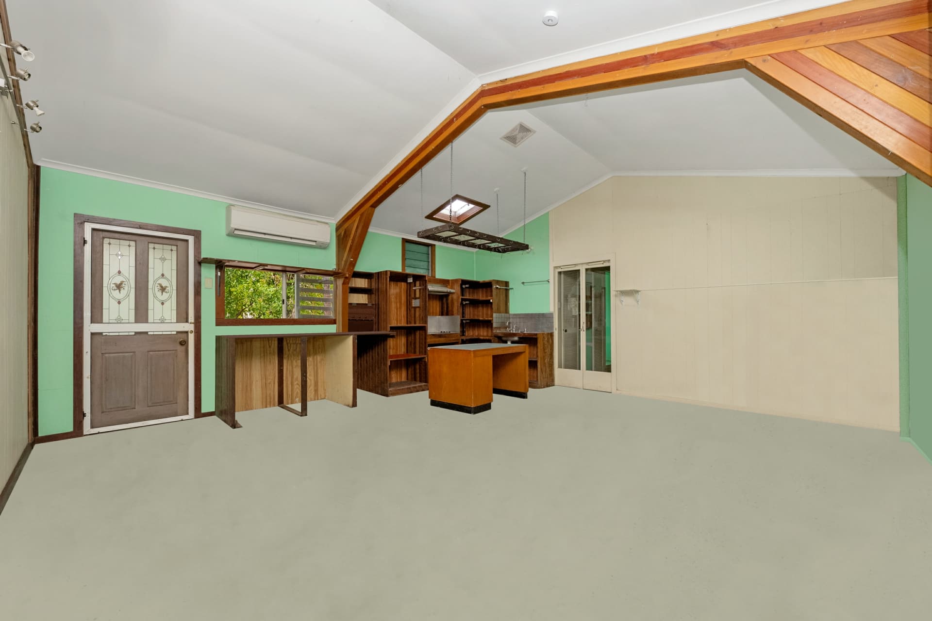 114 Alligator Creek Road, Alligator Creek, Alligator Creek - Thumbnail 2