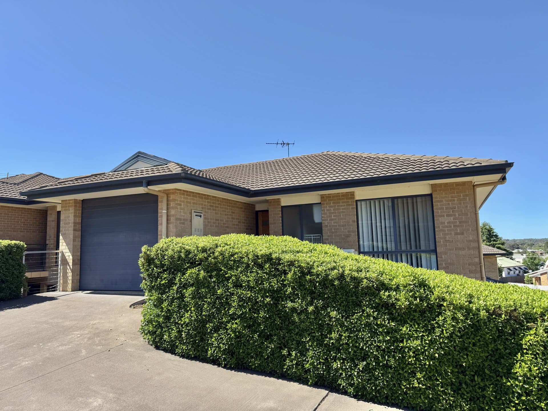10/157 William Street, Young, Young - Image 1