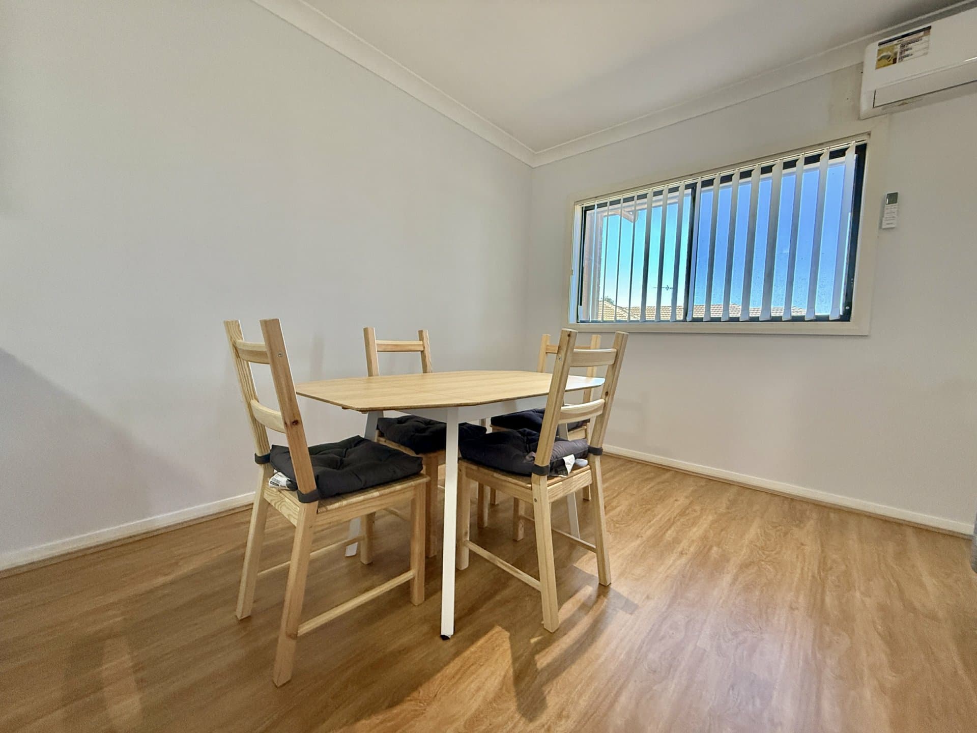 10/157 William Street, Young, Young - Thumbnail 8