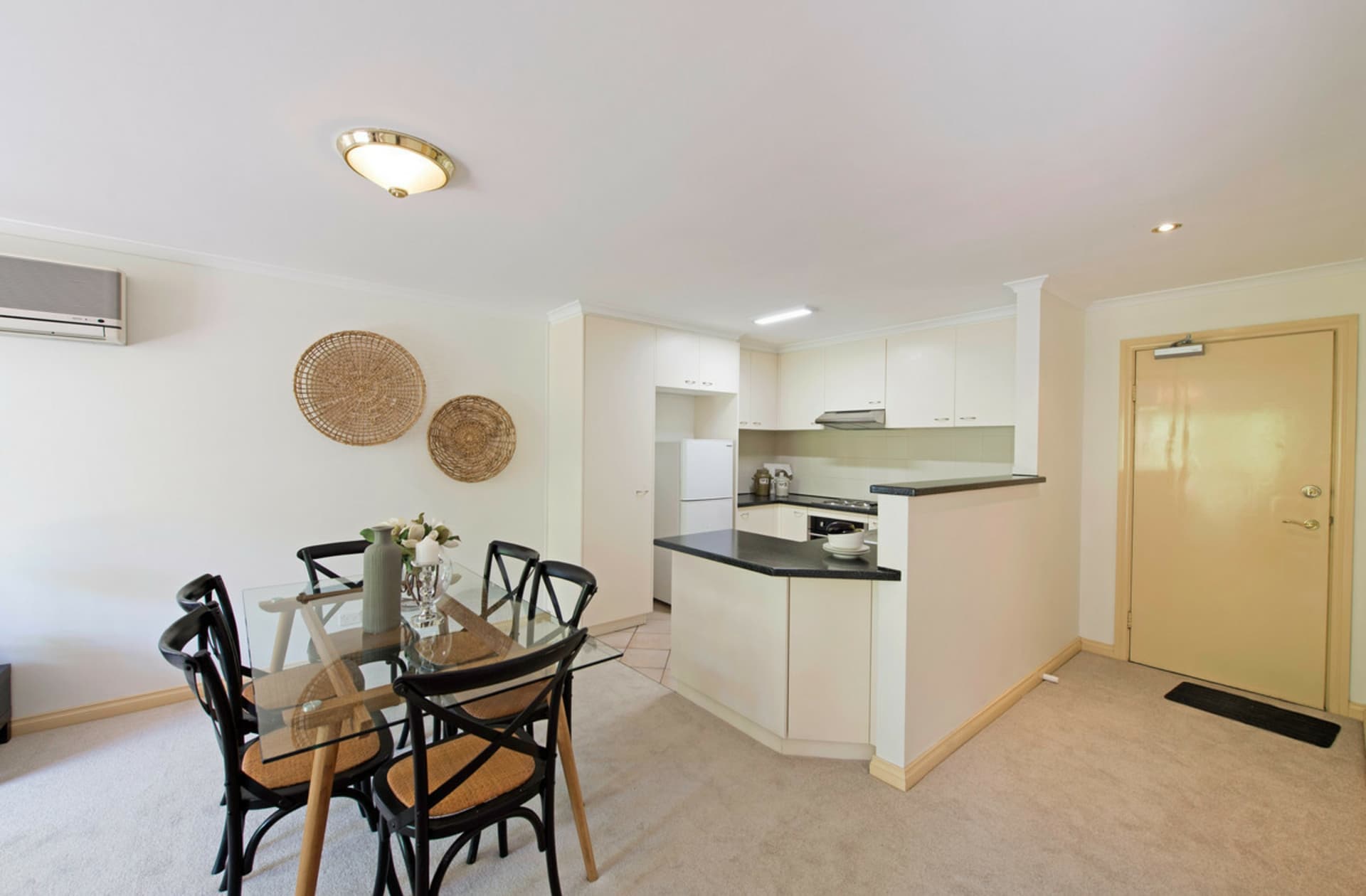 27/38 Torrens Street, Braddon, Braddon - Thumbnail 3