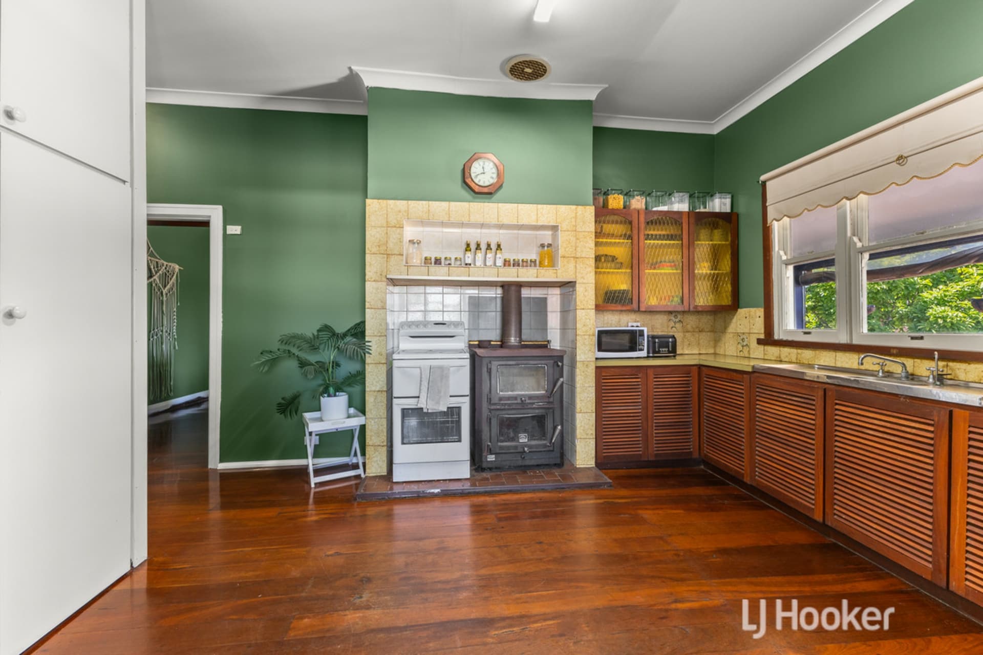 33 Bucktin Street, Collie, Collie - Thumbnail 5